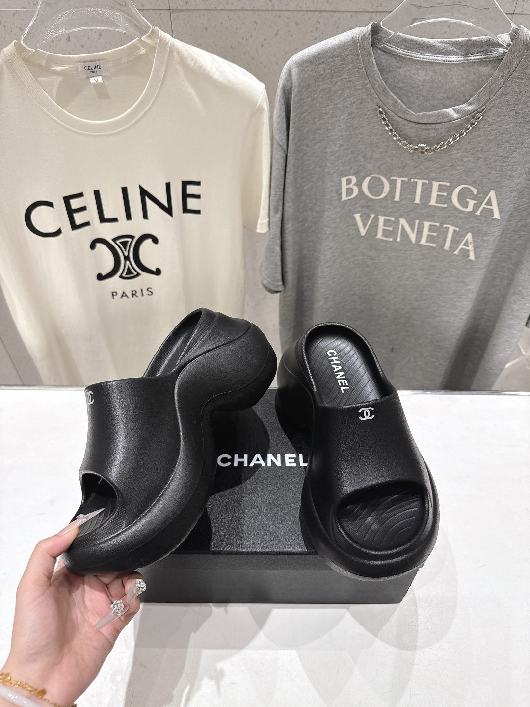 chanel/26SS NEW popular one-line thick-soled wedge-heeled slippers