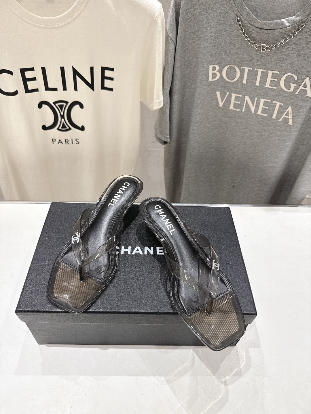 chanel/26SS NEW Transparent flip-flops beach slippers