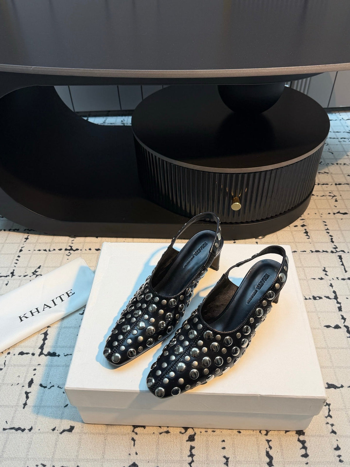 Khaite/26SS NEW Punk style rivet Roman sandals