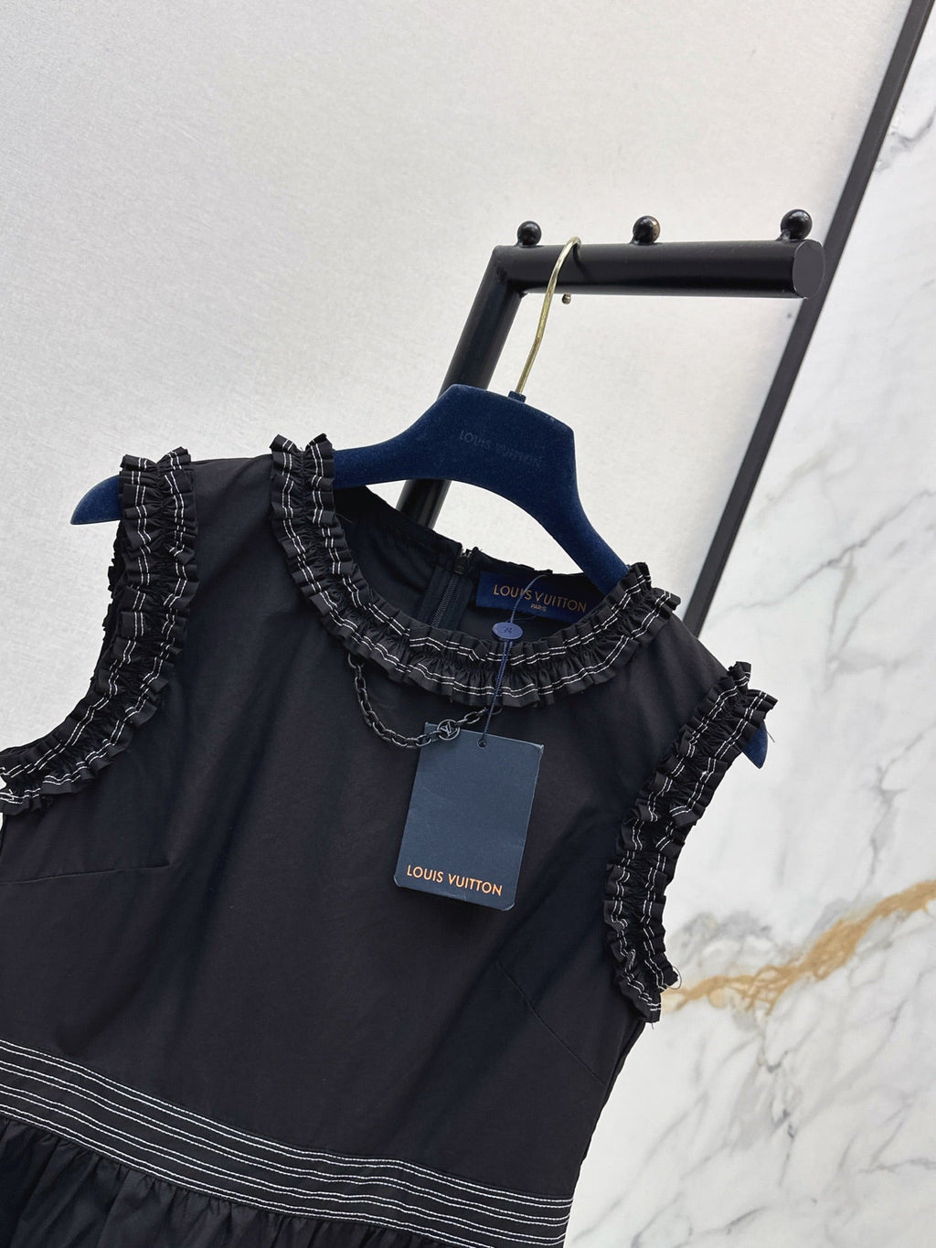 Louis Vuitton/26SS NEW Sleeveless Top with Ruffled Hem