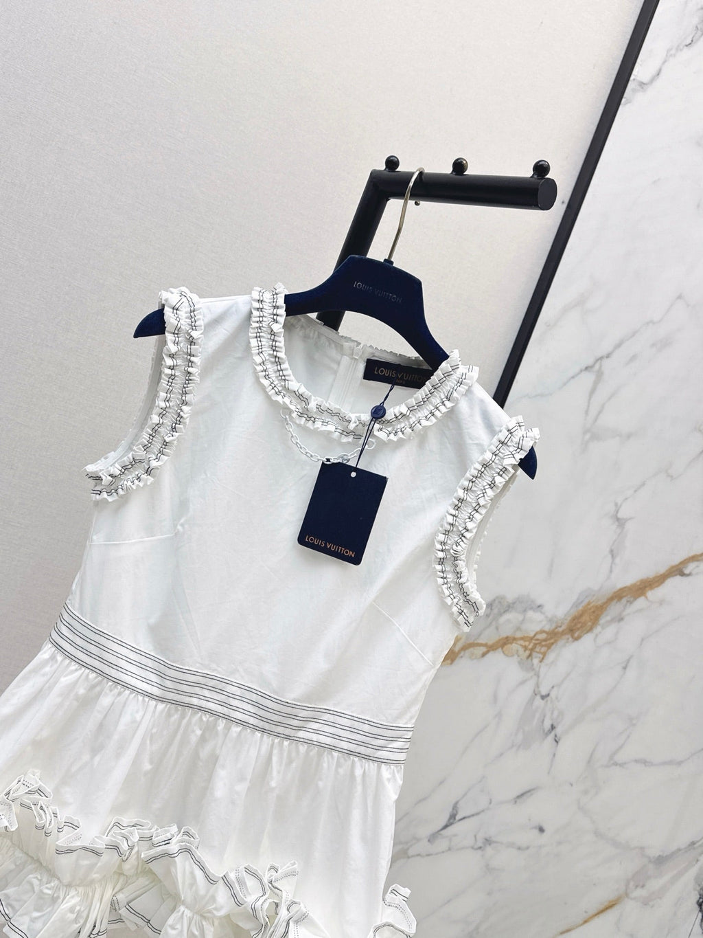 Louis Vuitton/26SS NEW Sleeveless Top with Ruffled Hem
