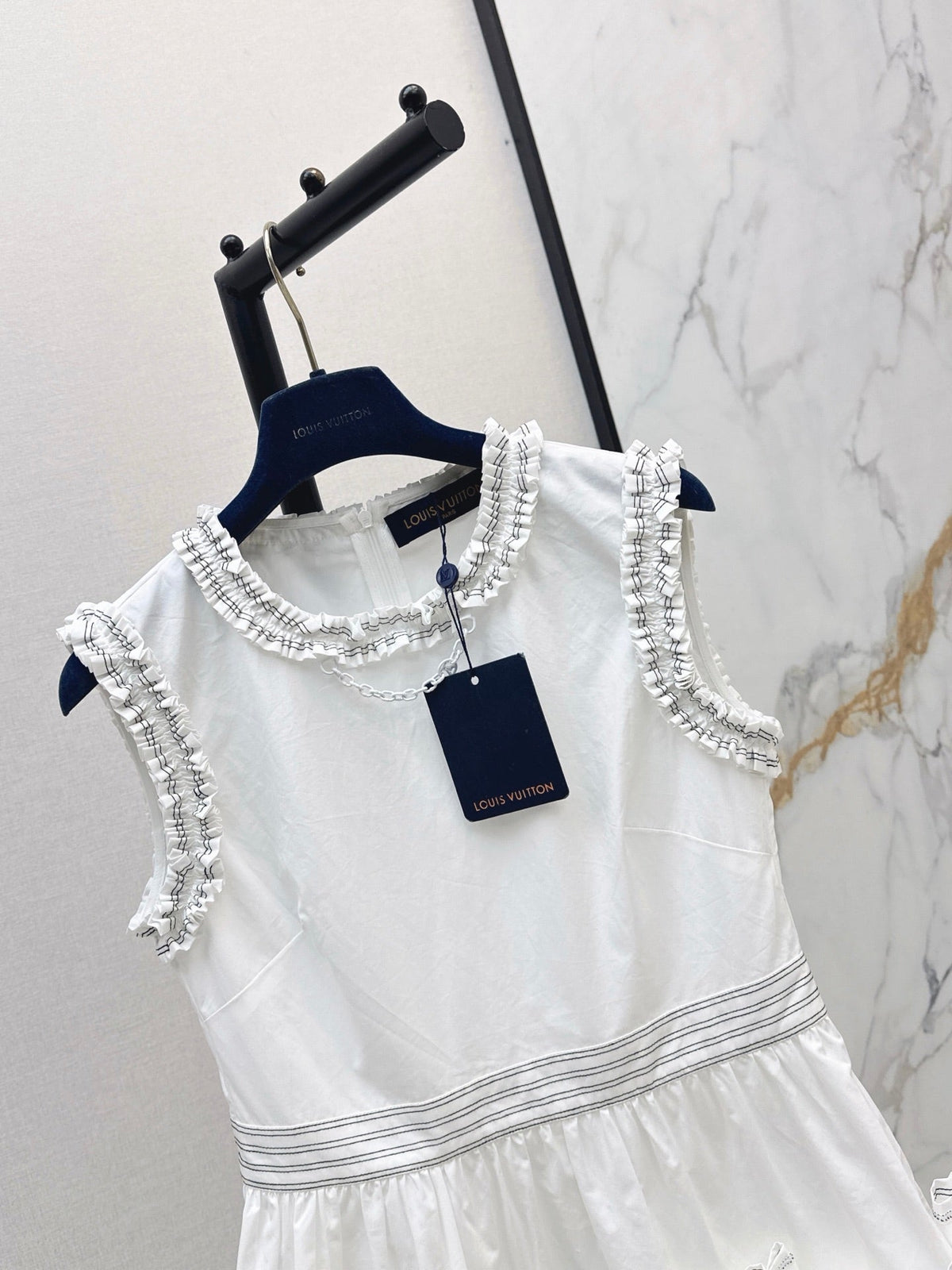 Louis Vuitton/26SS NEW Sleeveless Top with Ruffled Hem