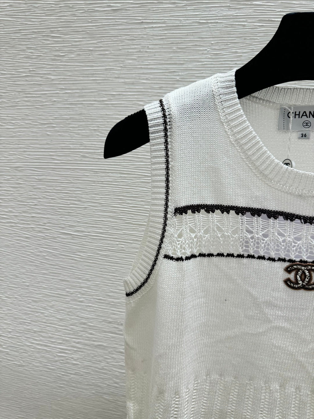 26SS NEW Color Block Hollow-Out Knit Vest 🤍