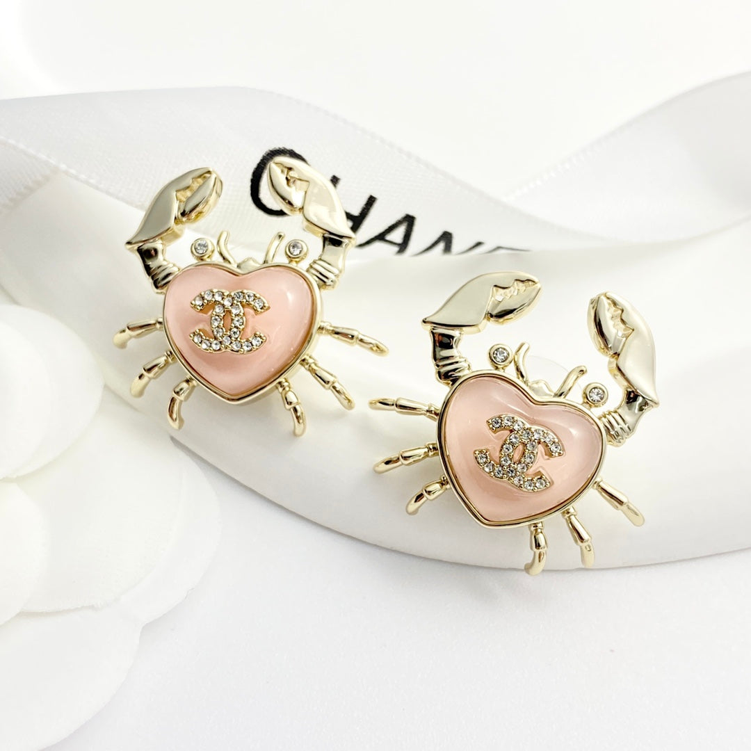26SS NEW Crab Double C Earrings 🦀