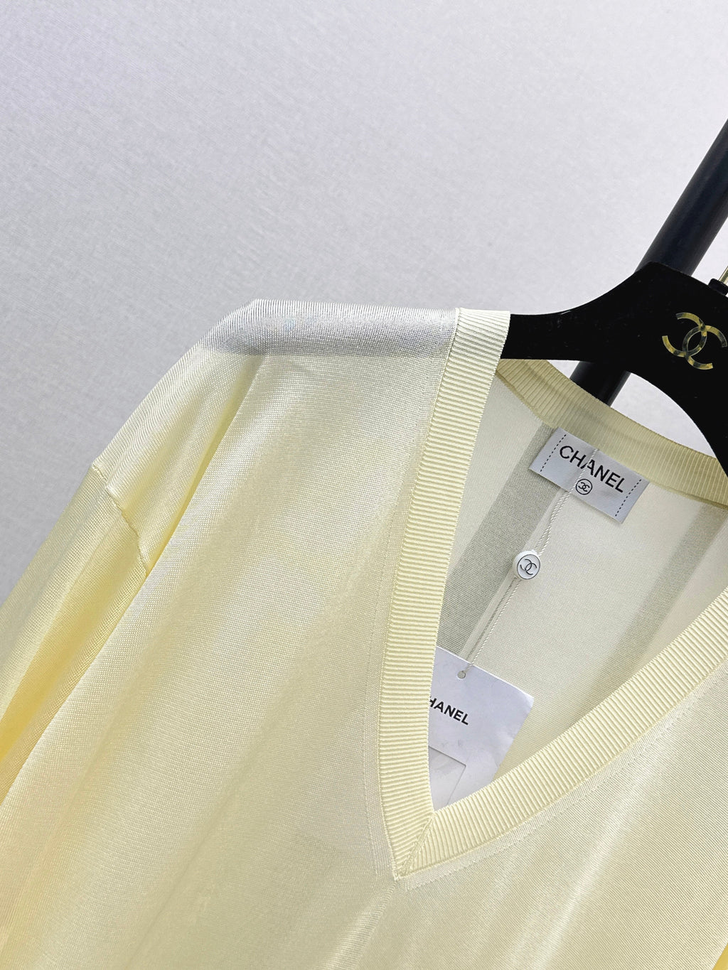 26SS NEW Minimalist V-neck Loose Knit Cardigan💛