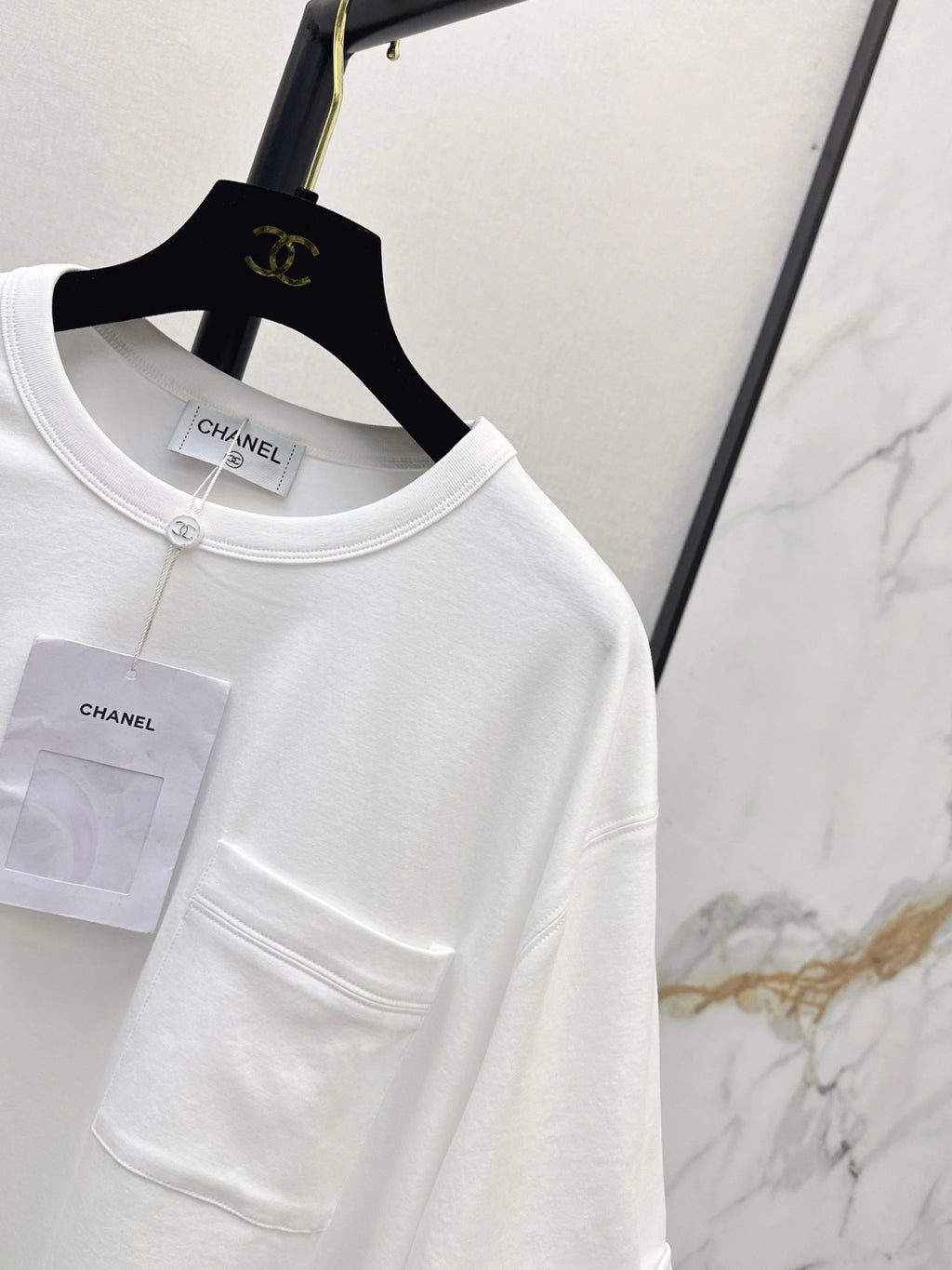26SS NEW Simple Pocket Loose Rolled-Up Short-Sleeve White T-Shirt 🤍