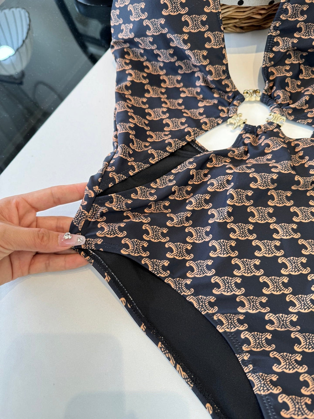 26SS NEW One-Piece Bikini Swimsuit 👙