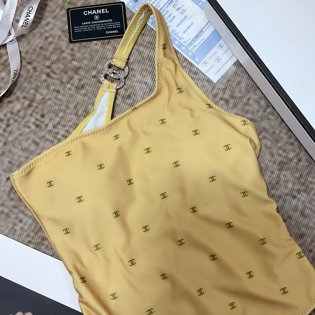 chanel/26SS NEW Yellow One-Shoulder One-Piece Swimsuit 👙