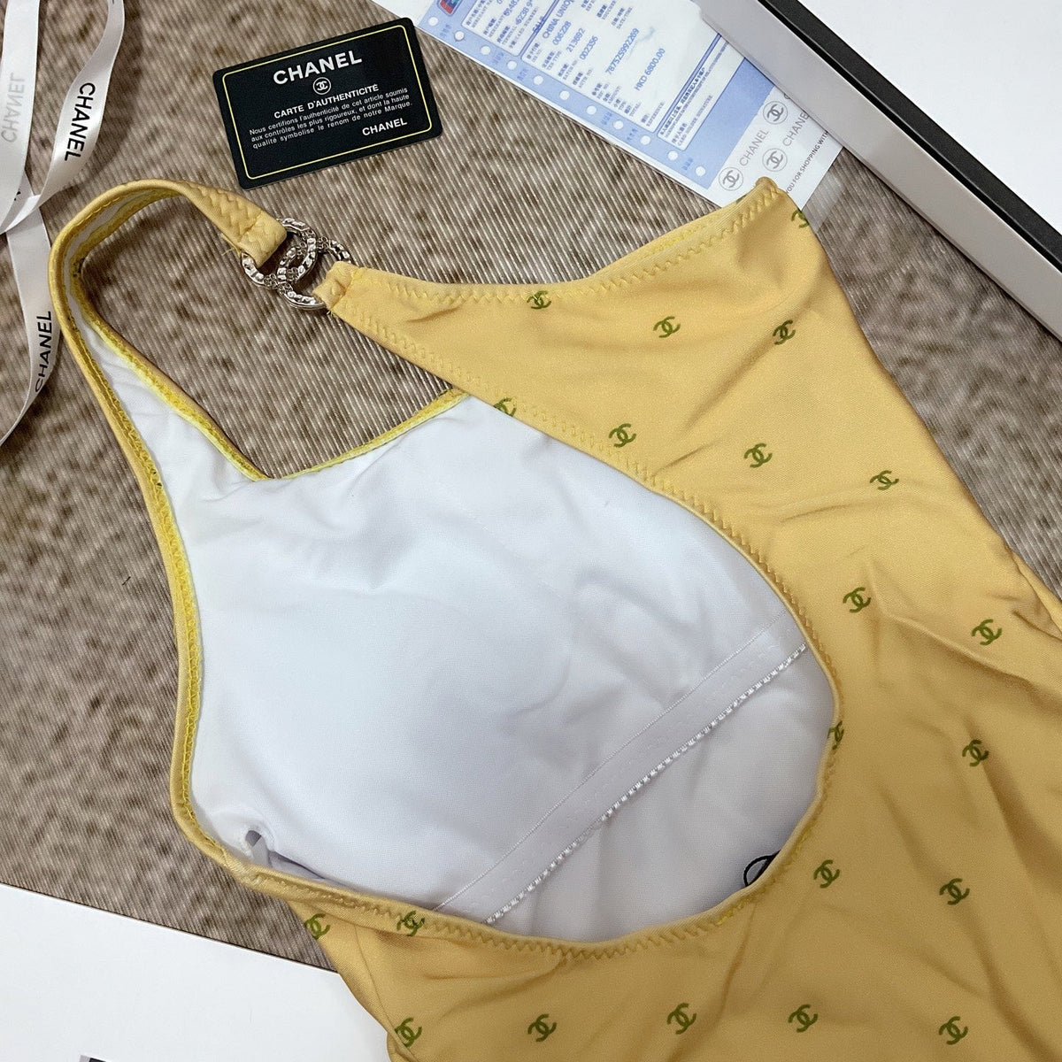 chanel/26SS NEW Yellow One-Shoulder One-Piece Swimsuit 👙