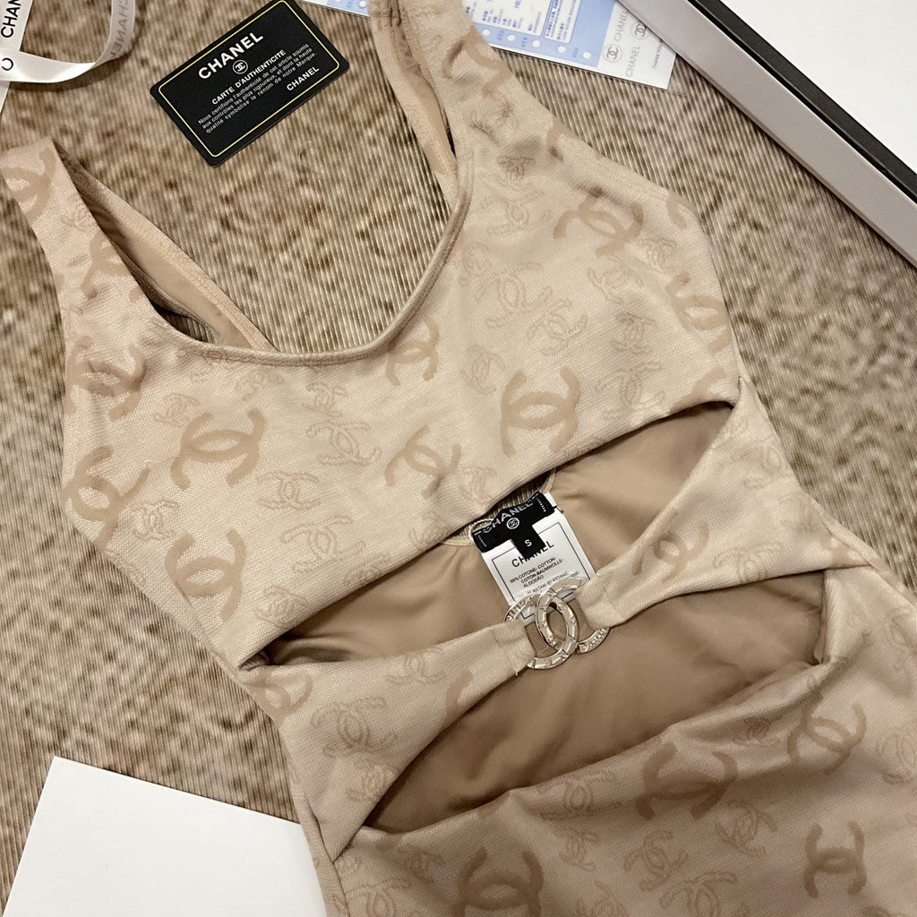 chanel/26SS NEW Khaki One-Piece Swimsuit 👙