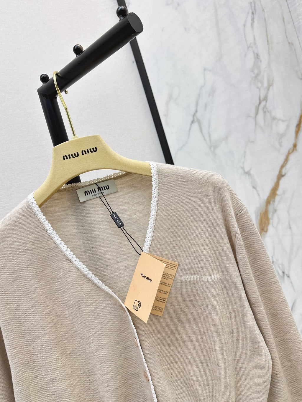 26SS NEW Lace-trimmed V-neck cashmere cardigan 🤍