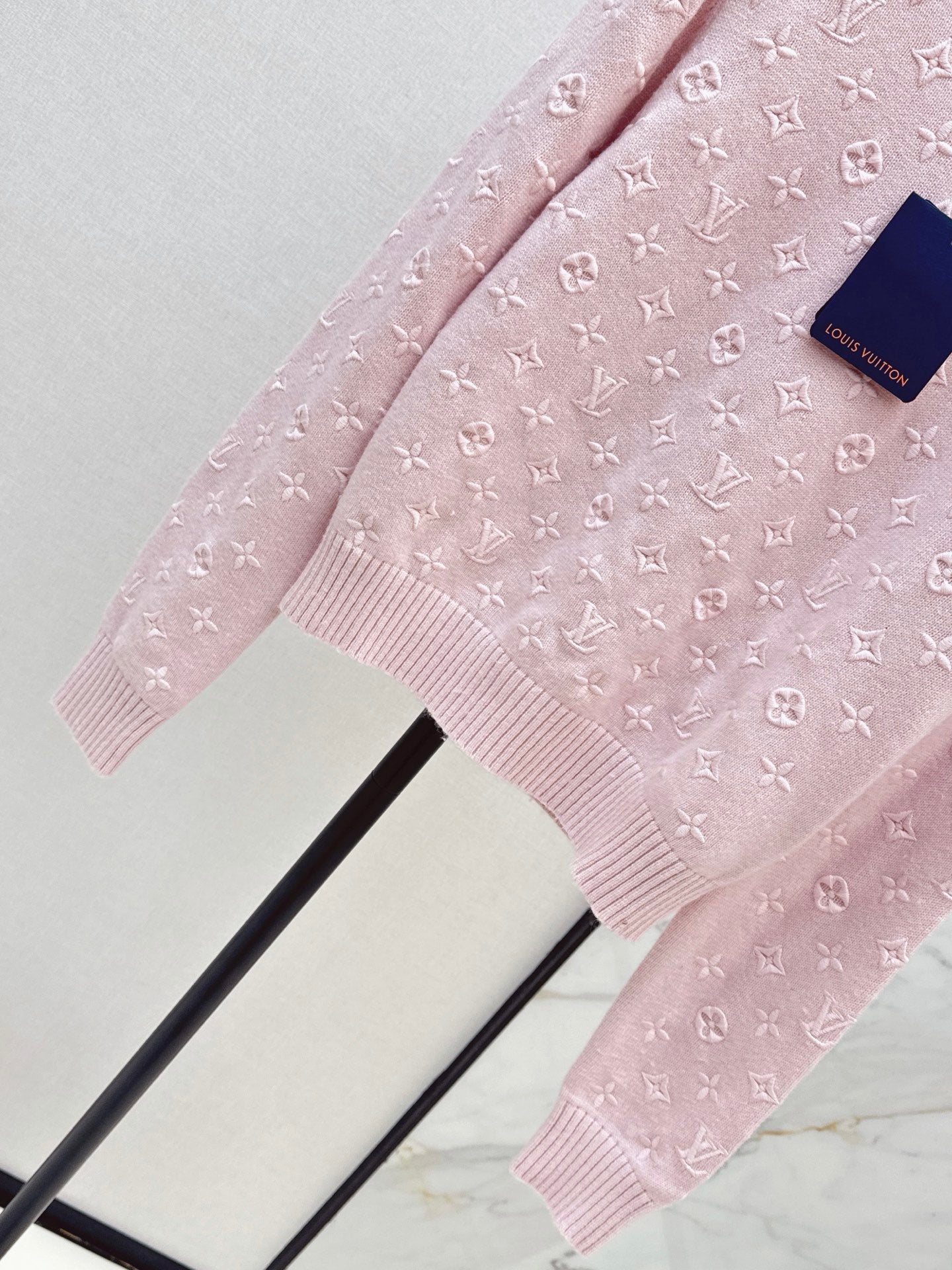 26SS NEW 3D Logo Embroidered Cashmere Pink Knit Sweater 💕
