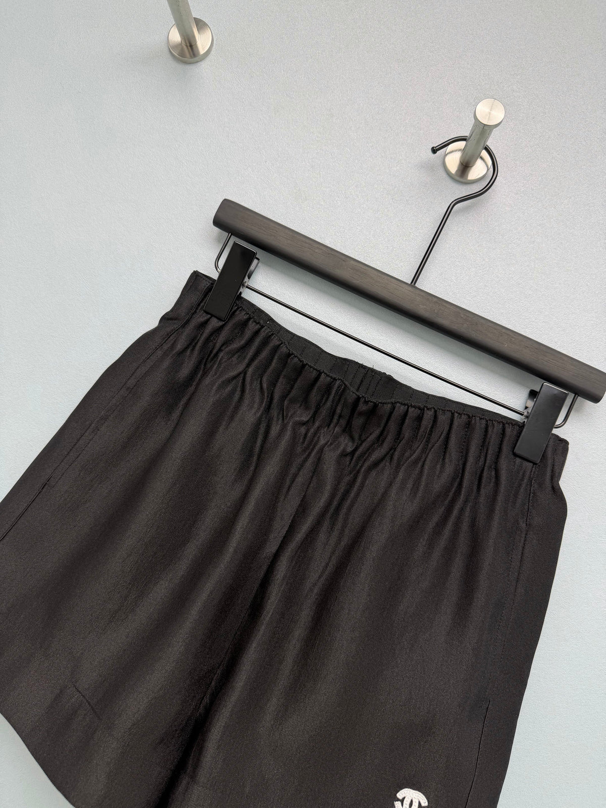 26SS NEW Satin Elastic Embroidered Shorts