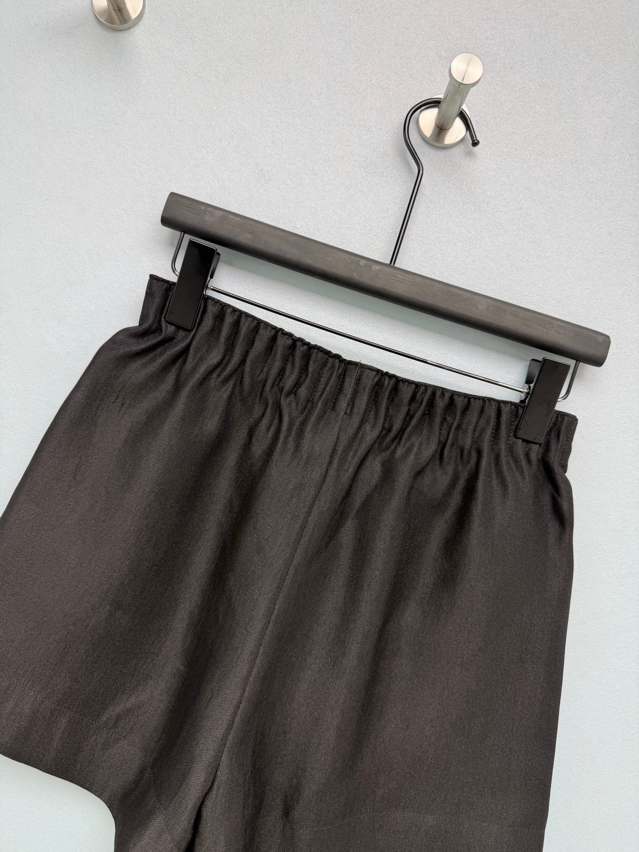 26SS NEW Satin Elastic Embroidered Shorts