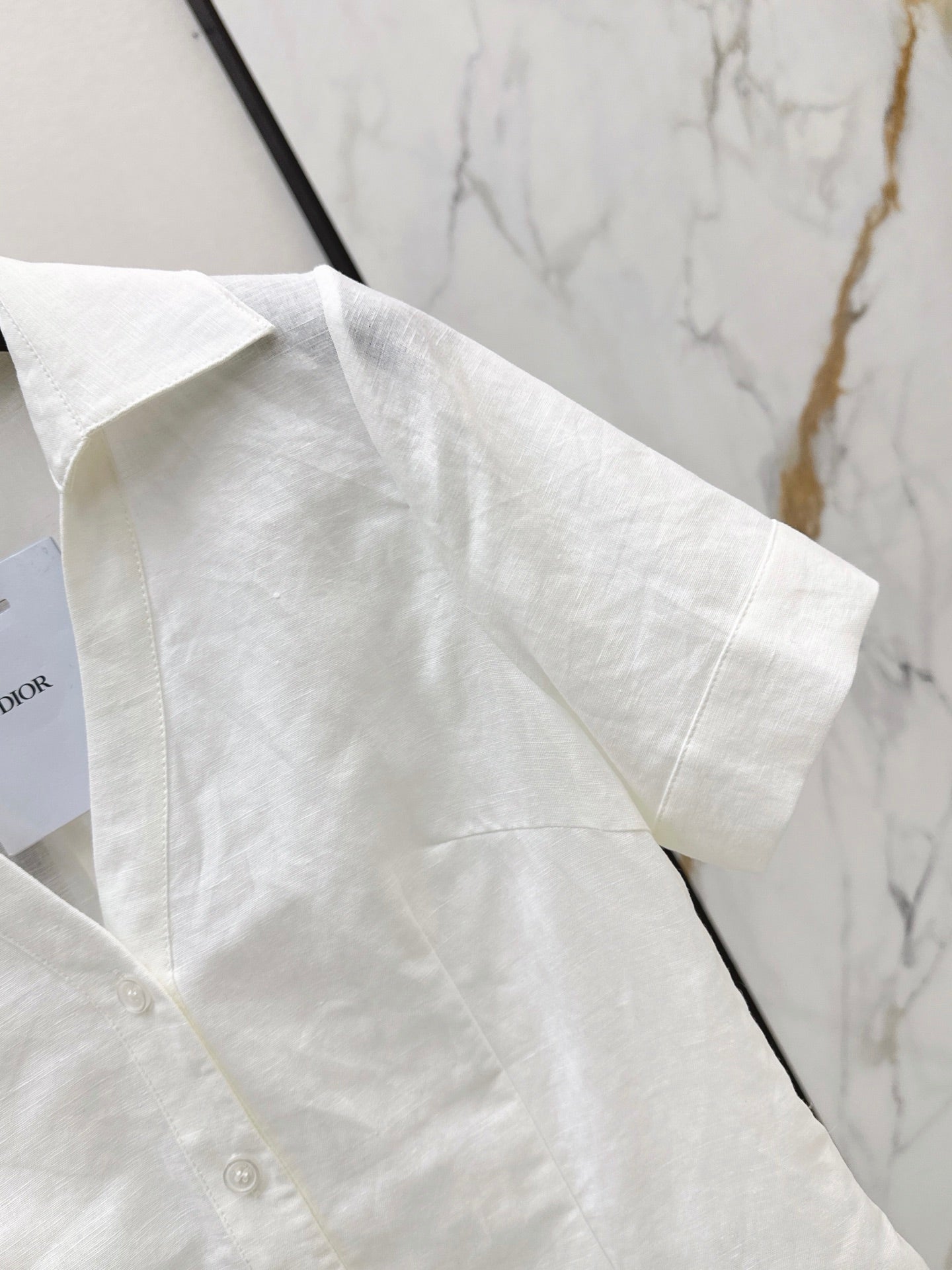 26SS New: French-style minimalist, soft-and-elegant short-sleeved linen shirt with a fitted waist 🤍