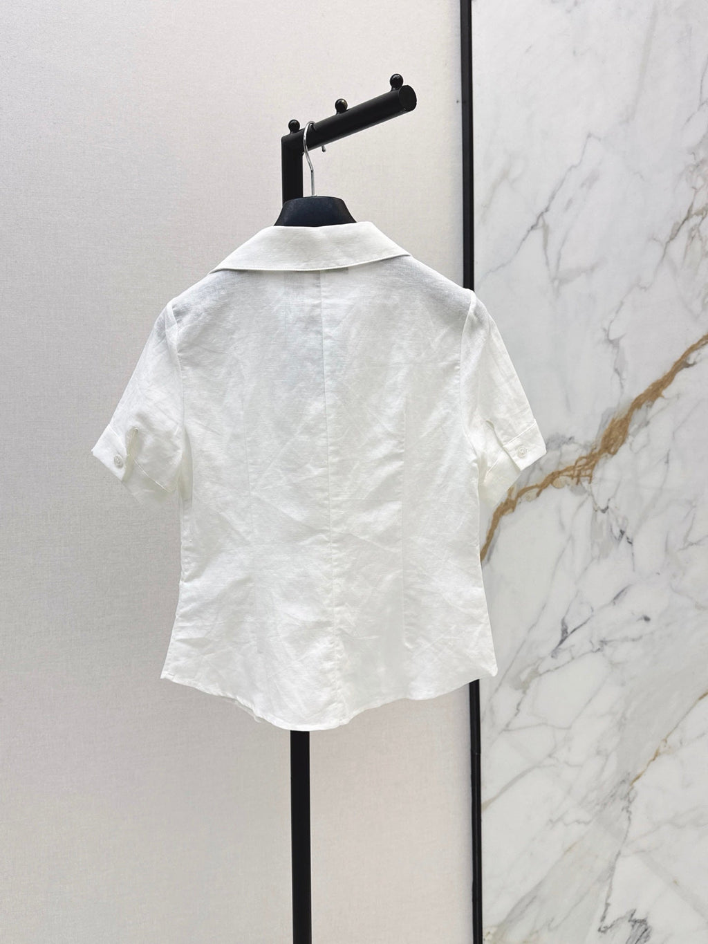 26SS New: French-style minimalist, soft-and-elegant short-sleeved linen shirt with a fitted waist 🤍