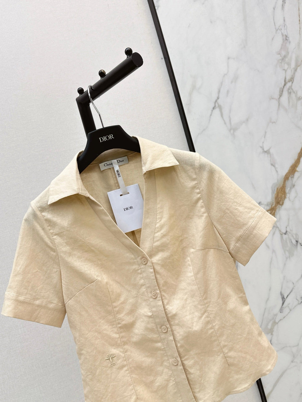 26SS New: French-style minimalist, soft-and-elegant short-sleeved linen shirt with a fitted waist 🤍