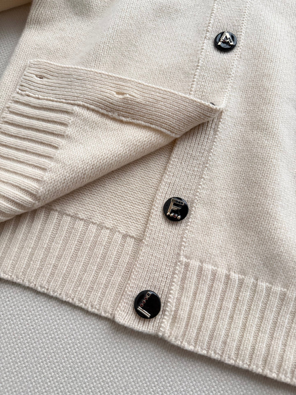 🔥Highest Quality🔥26FW New Cashmere Knit Cardigan