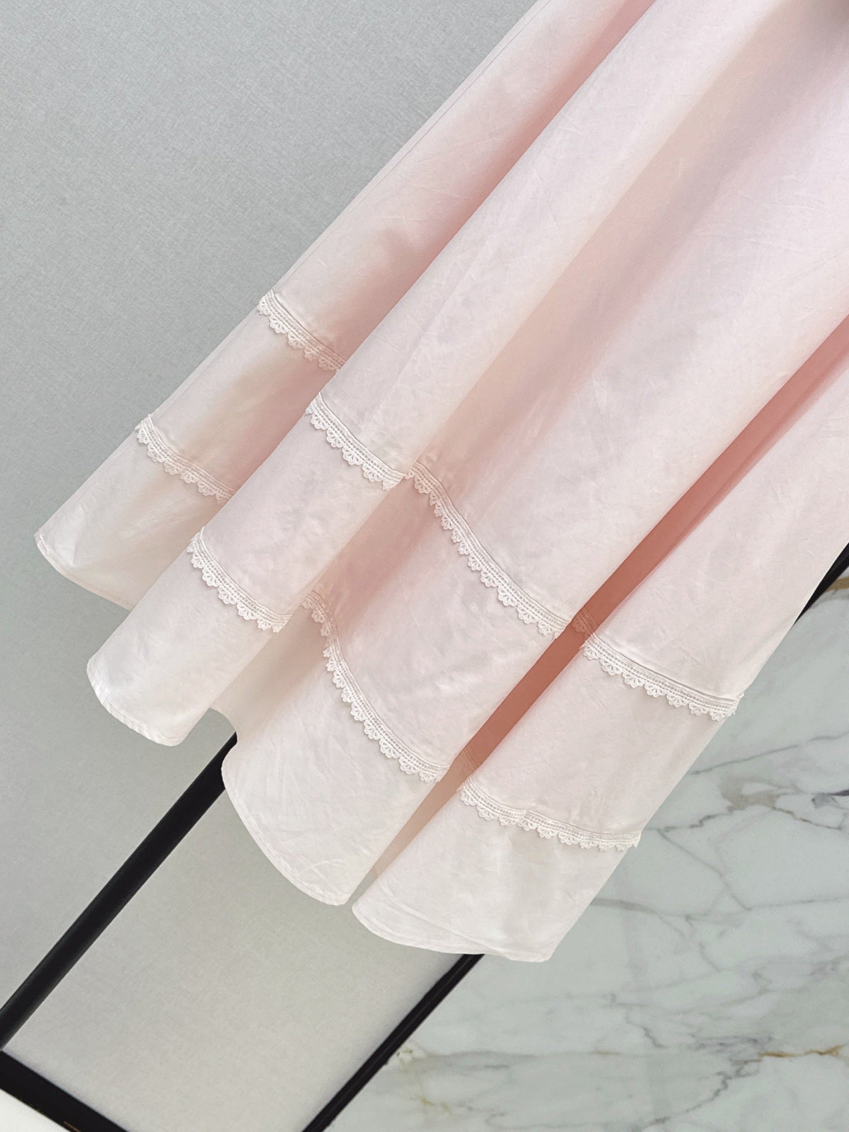 26FW New Skirt with Bow Detail and Lace Paneling 💞