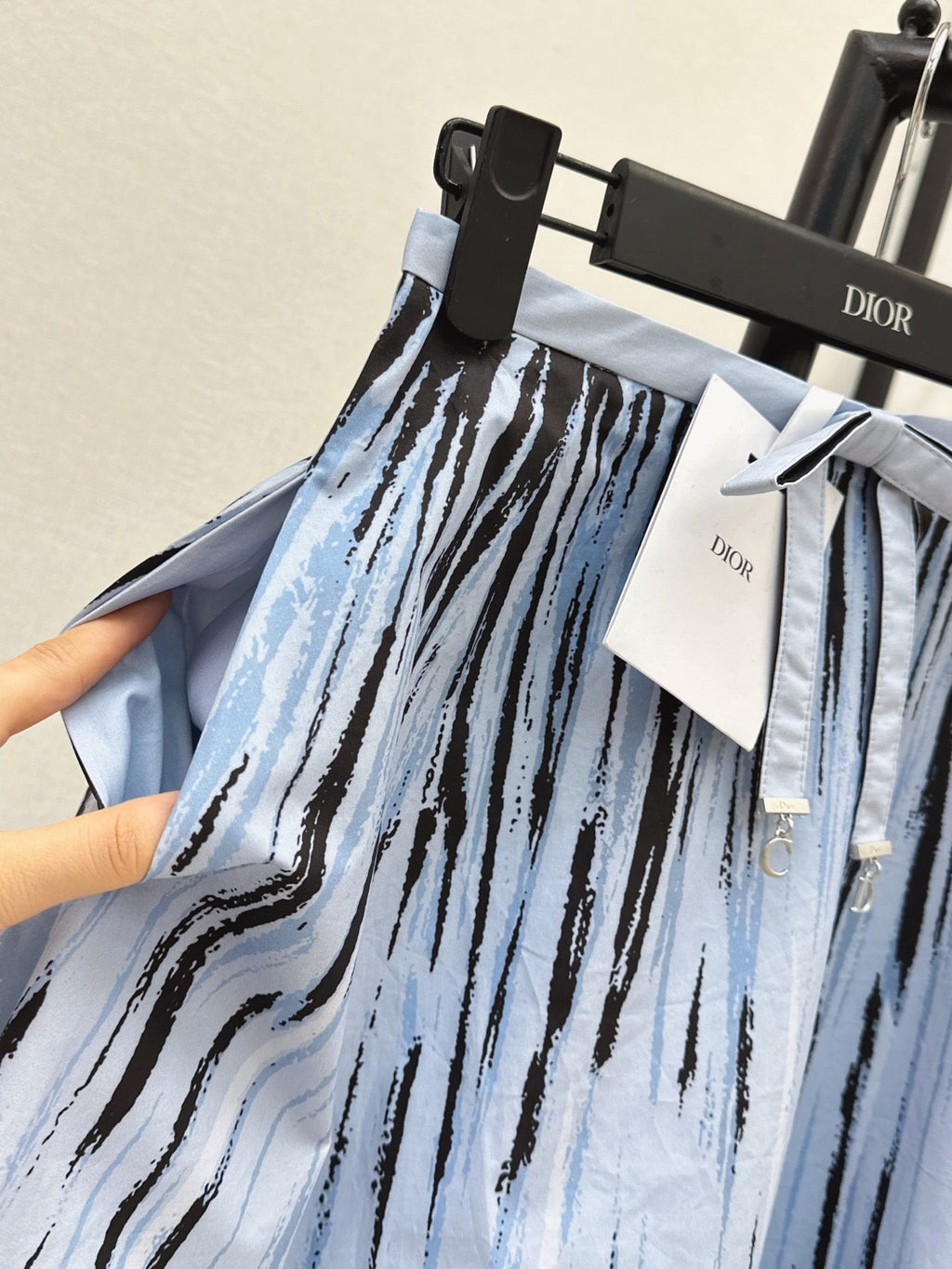 26FW New Resort Collection Printed Skirt with Bow Detail 🩵