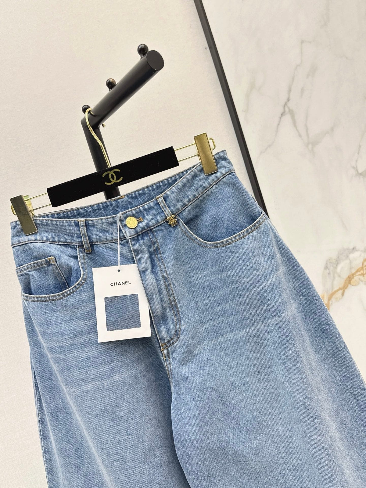 🔥Highest Quality🔥26FW New High-Waisted Wide-Leg Denim Trousers 🩵