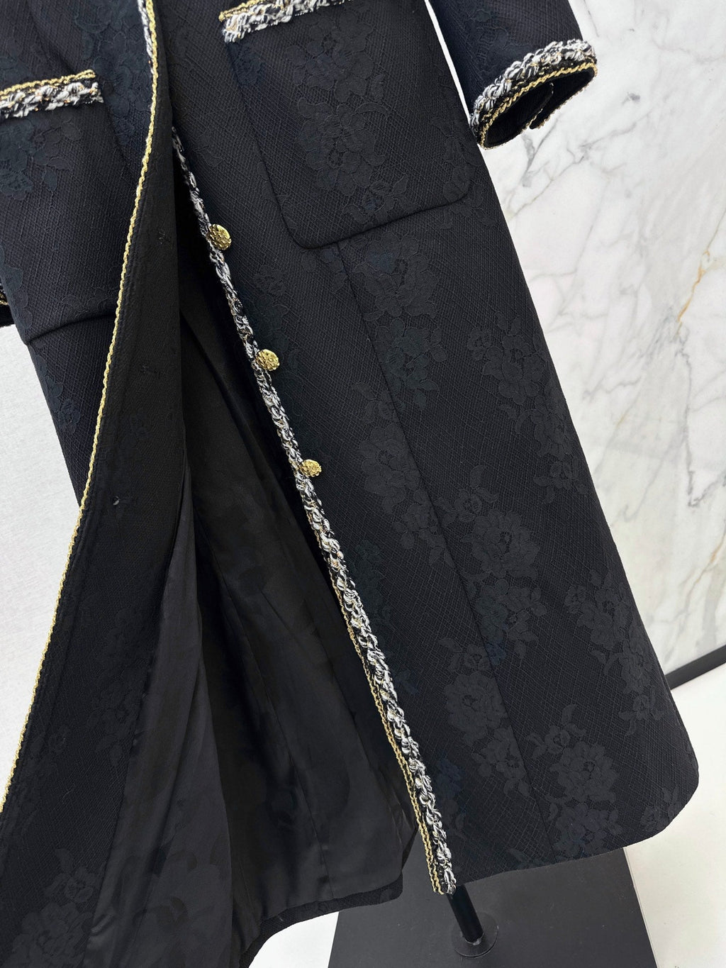 26FW New Crew-Neck Long Lace Coat with Four Pockets 🖤
