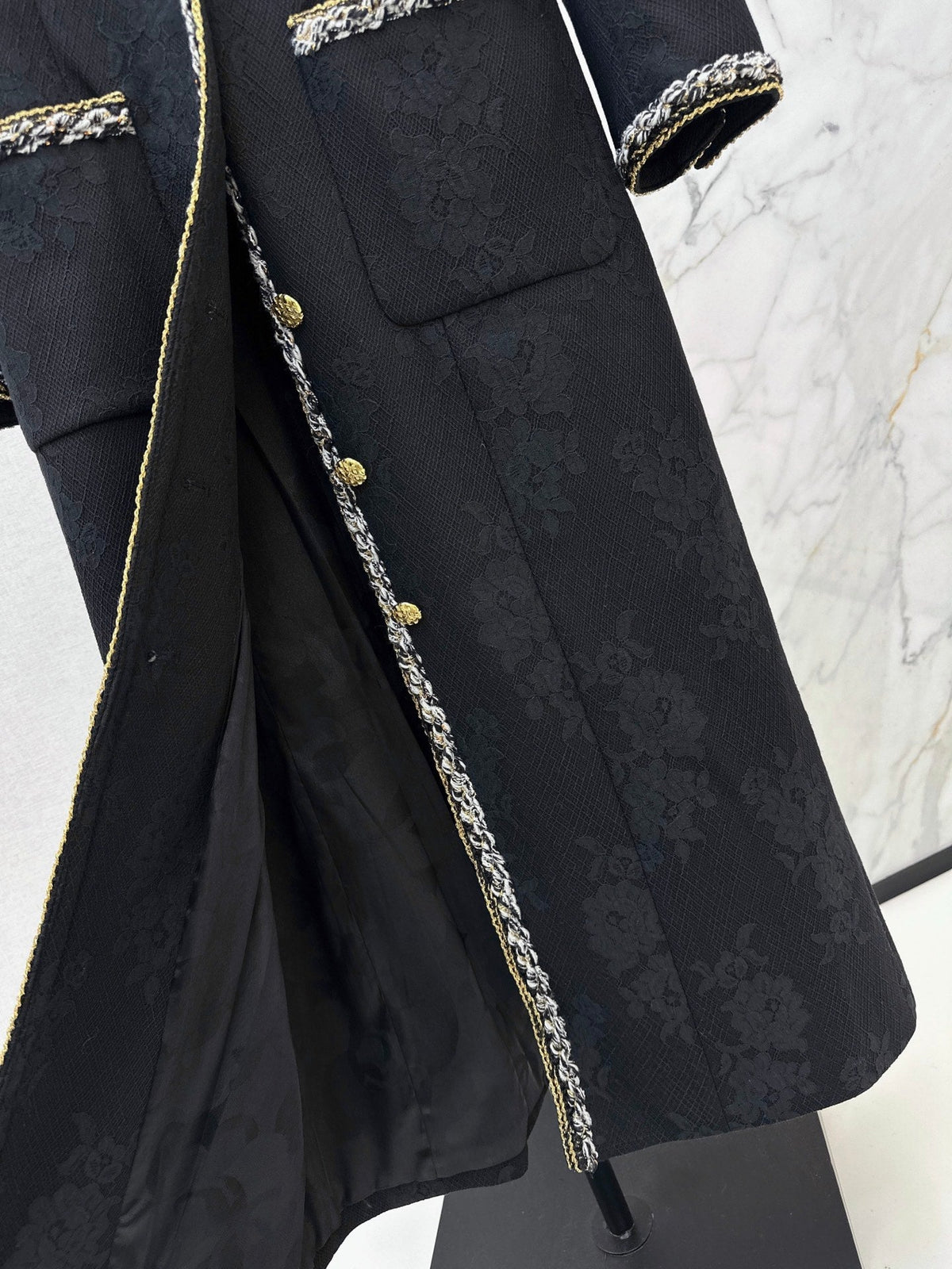 26FW New Crew-Neck Long Lace Coat with Four Pockets 🖤