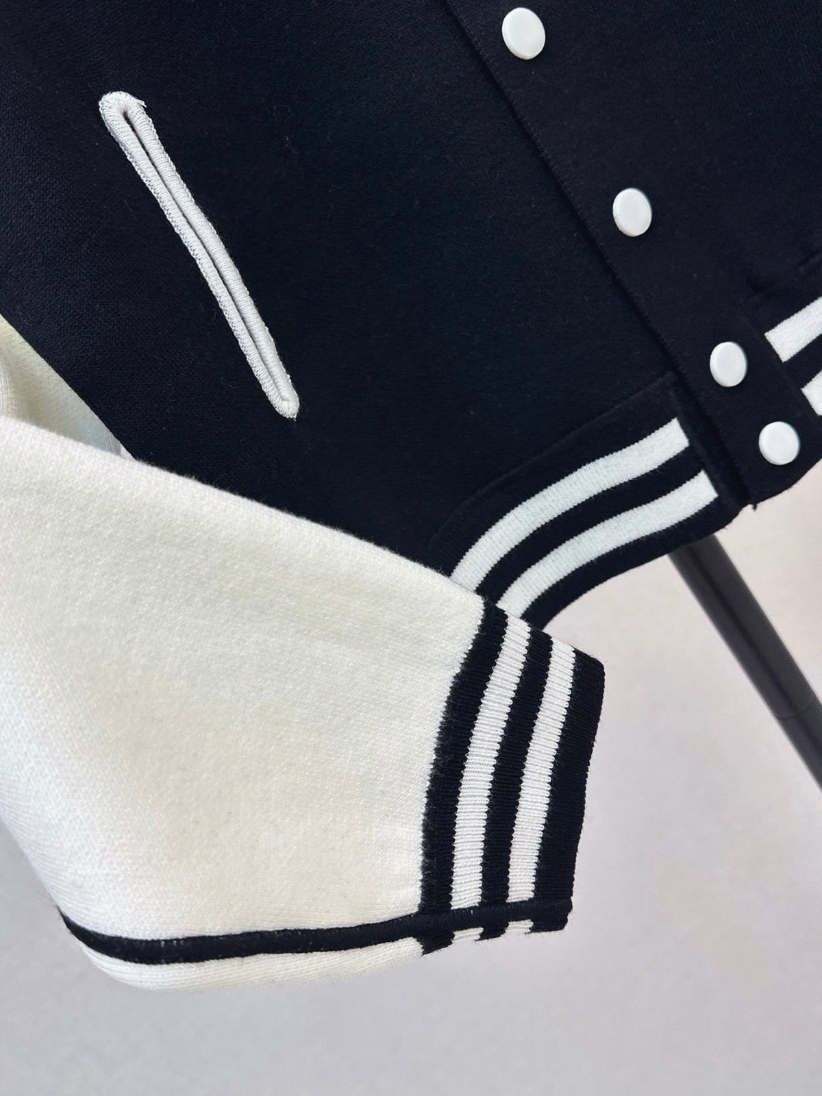 26FW New Black & White Color-Block Knit Varsity Jacket 🖤