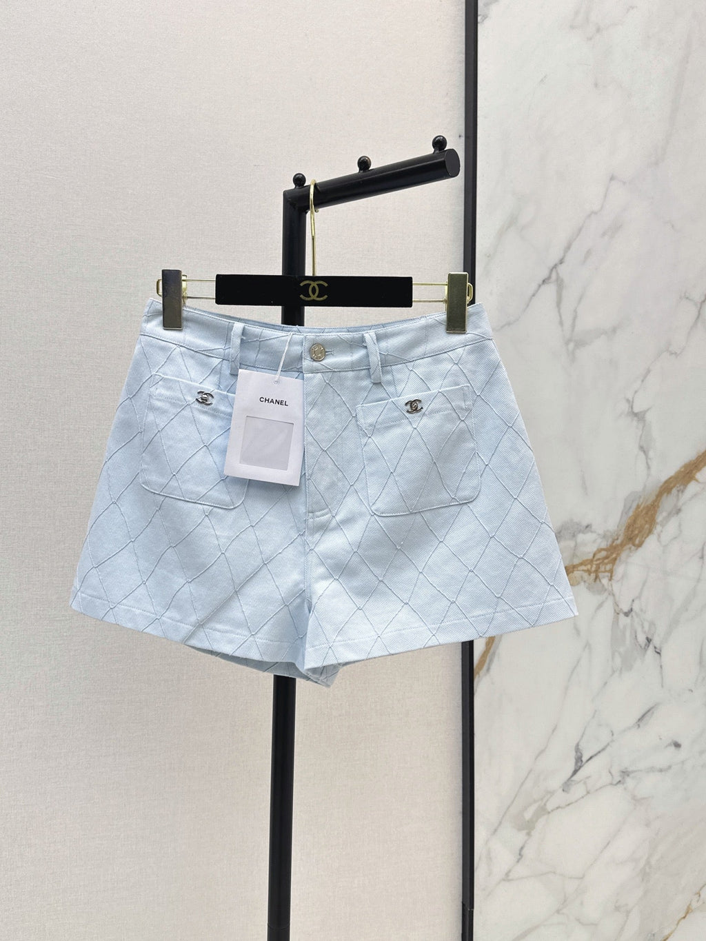 26FW New Quilted-Stitch Denim Shorts 🩵