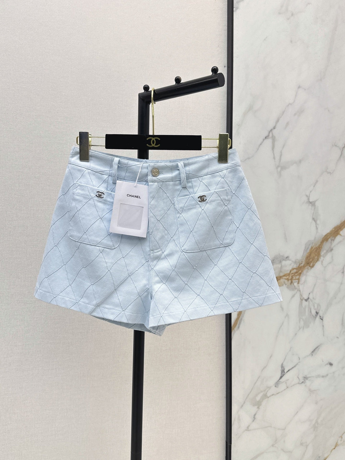 26FW New Quilted-Stitch Denim Shorts 🩵