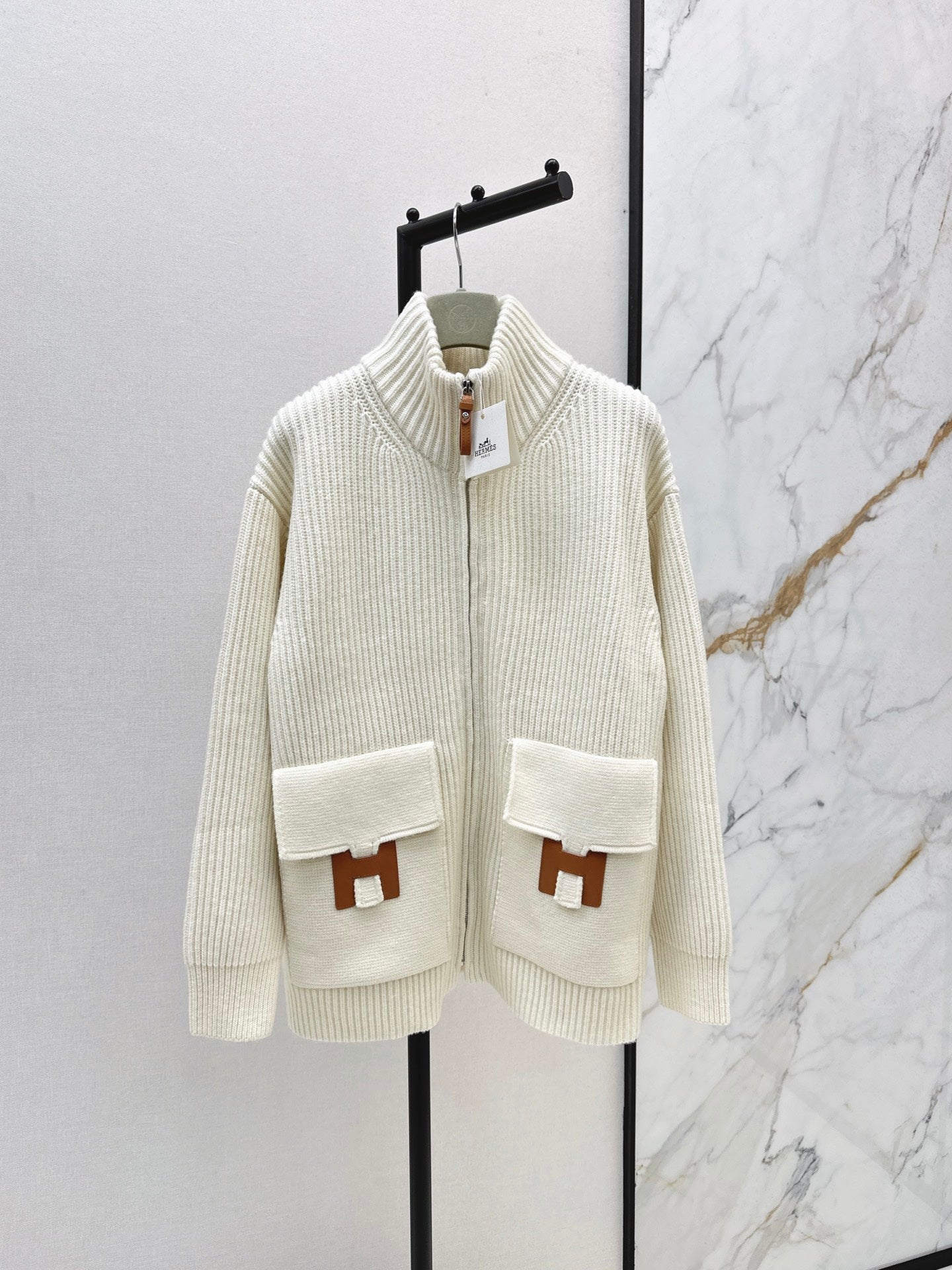 🔥Highest Quality🔥26FW New Classic Wool Knit Jacket with H-Pattern Pocket Detail 🖤