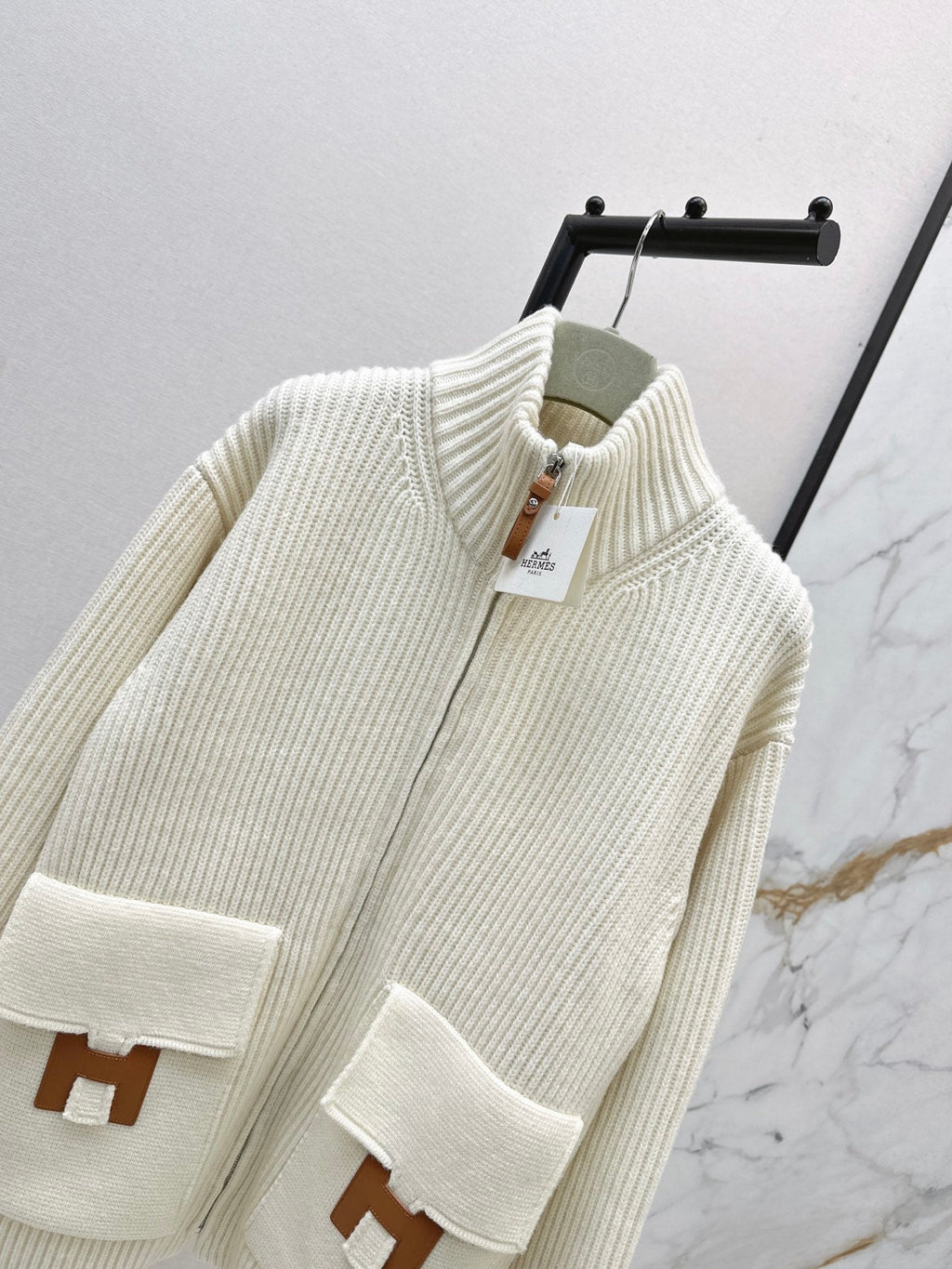 🔥Highest Quality🔥26FW New Classic Wool Knit Jacket with H-Pattern Pocket Detail 🖤