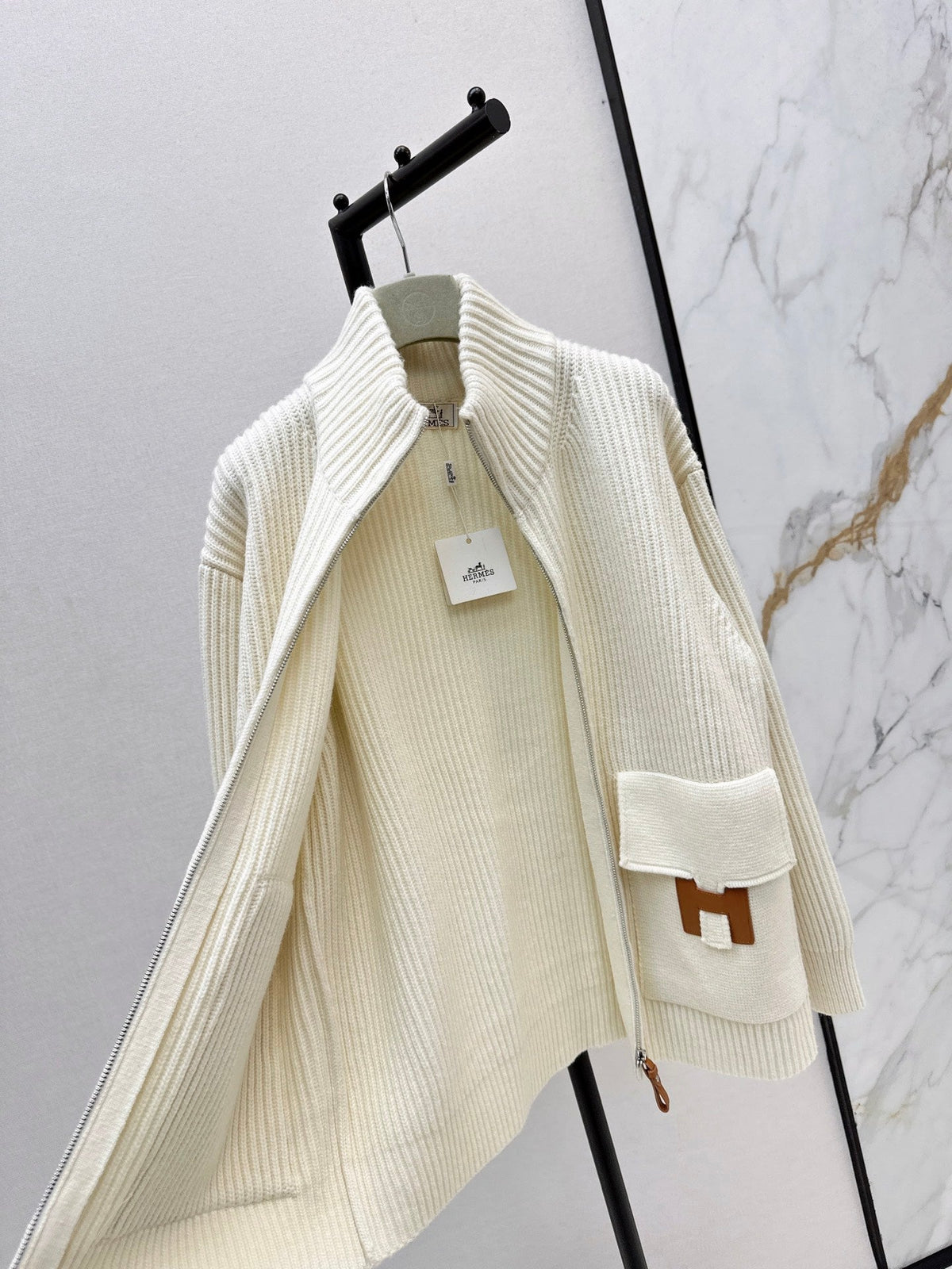 🔥Highest Quality🔥26FW New Classic Wool Knit Jacket with H-Pattern Pocket Detail 🖤