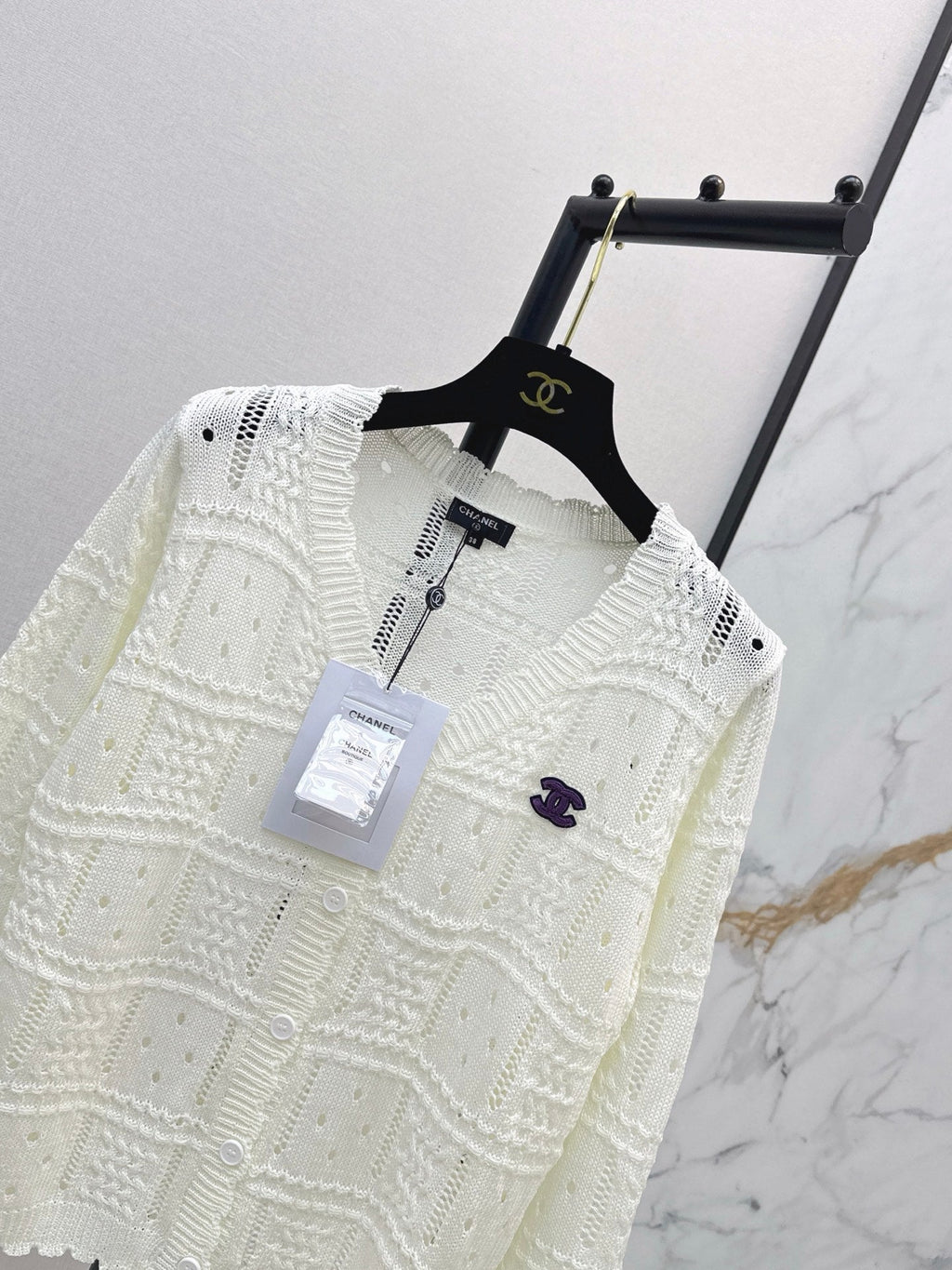 26FW New Textured Jacquard V-Neck Knit Cardigan 🤍