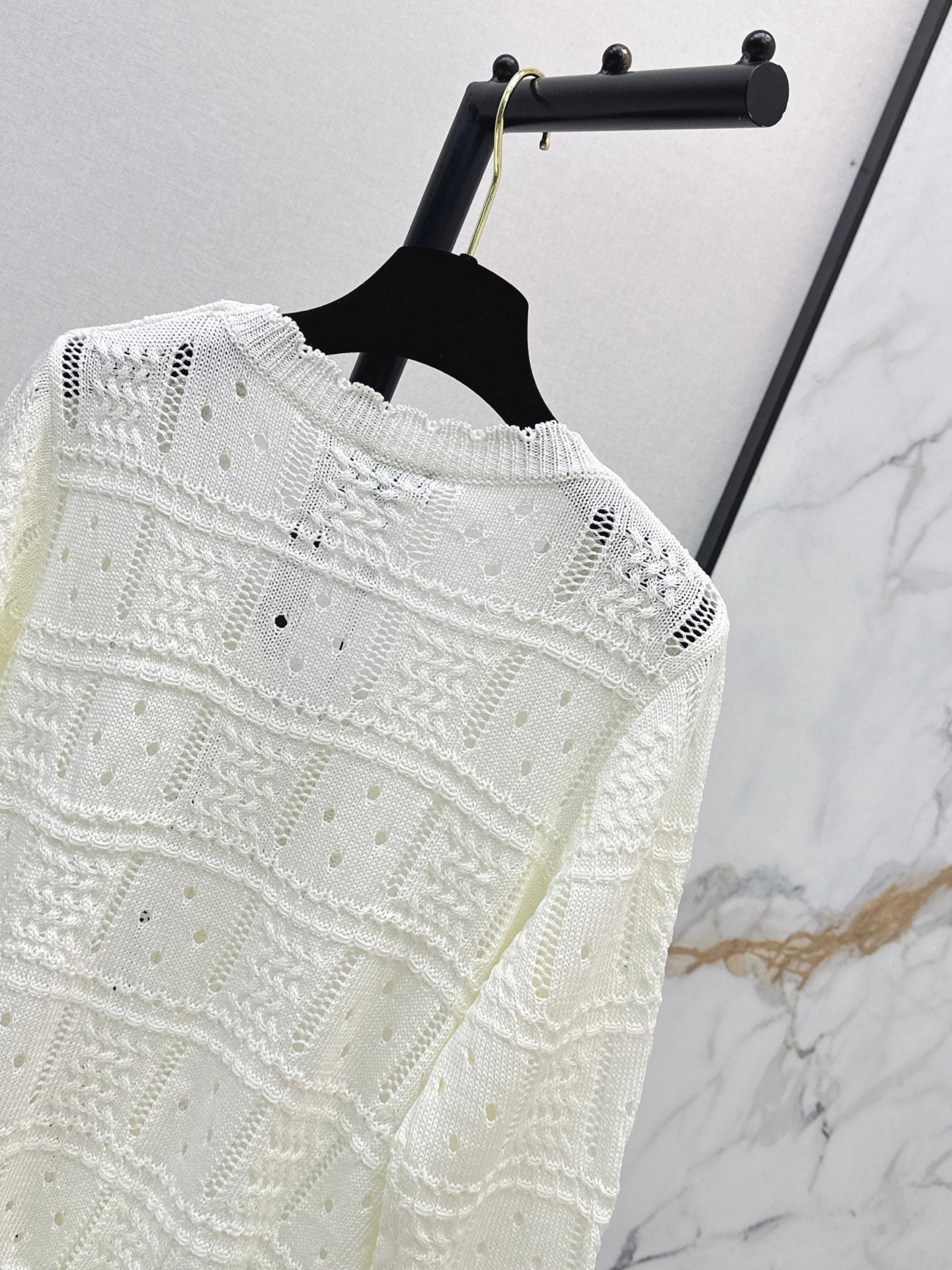 26FW New Textured Jacquard V-Neck Knit Cardigan 🤍