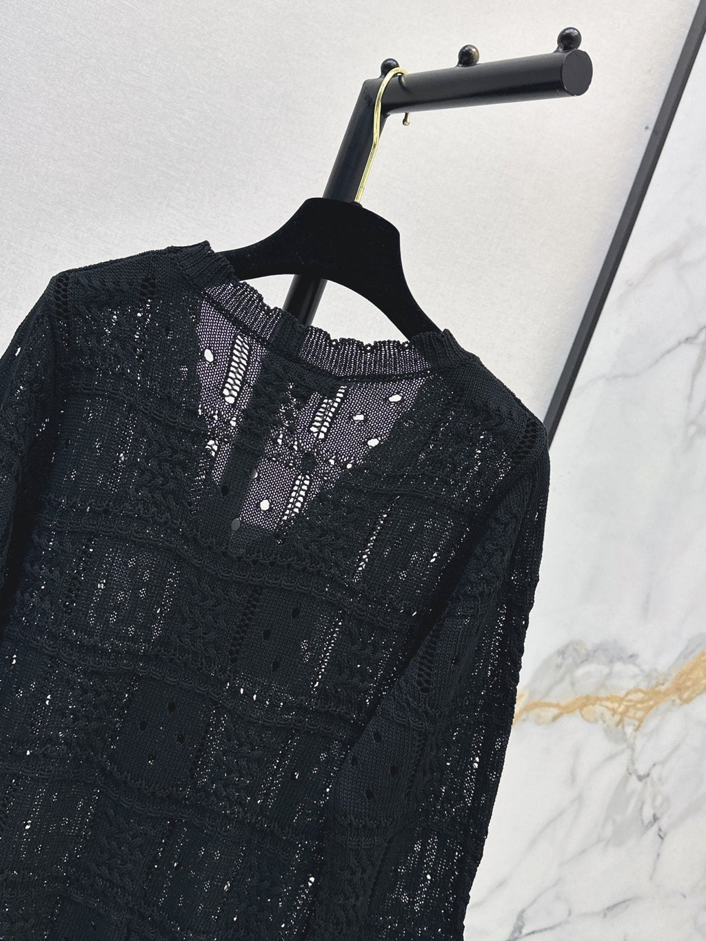 26FW New Textured Jacquard V-Neck Knit Cardigan 🤍