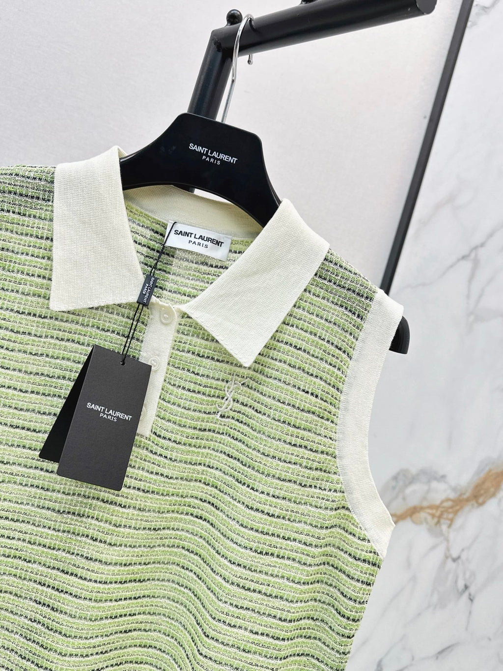 26FW New Color-Block Collared Sleeveless Knit Vest 🤍