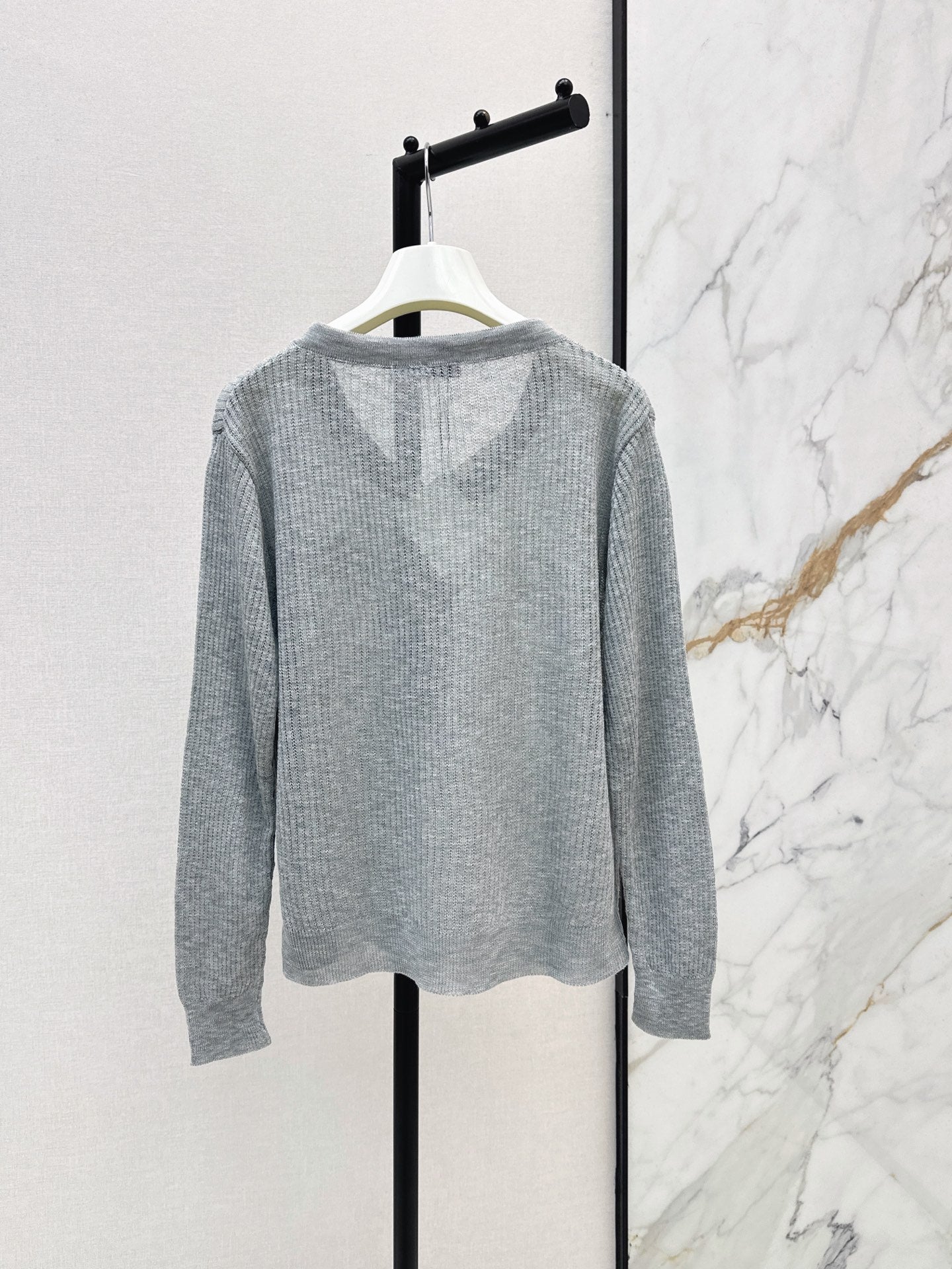 26FW New Long-Sleeved Knit Top with Scarf-Tie Detail 🤍
