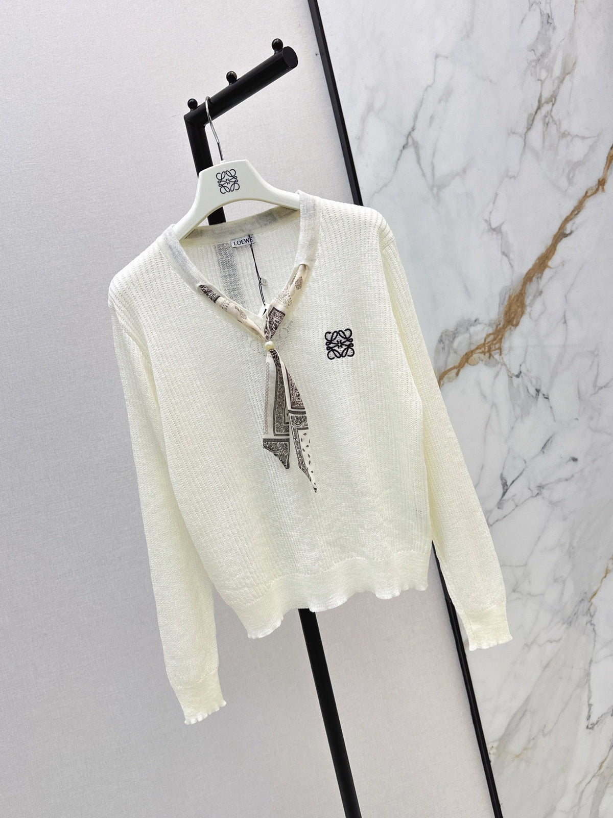 26FW New Long-Sleeved Knit Top with Scarf-Tie Detail 🤍