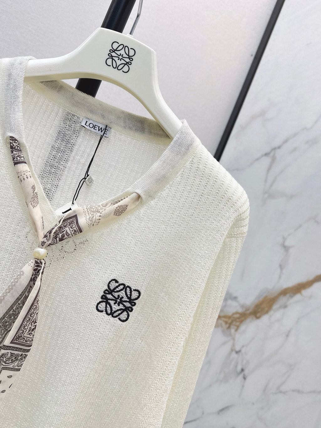 26FW New Long-Sleeved Knit Top with Scarf-Tie Detail 🤍