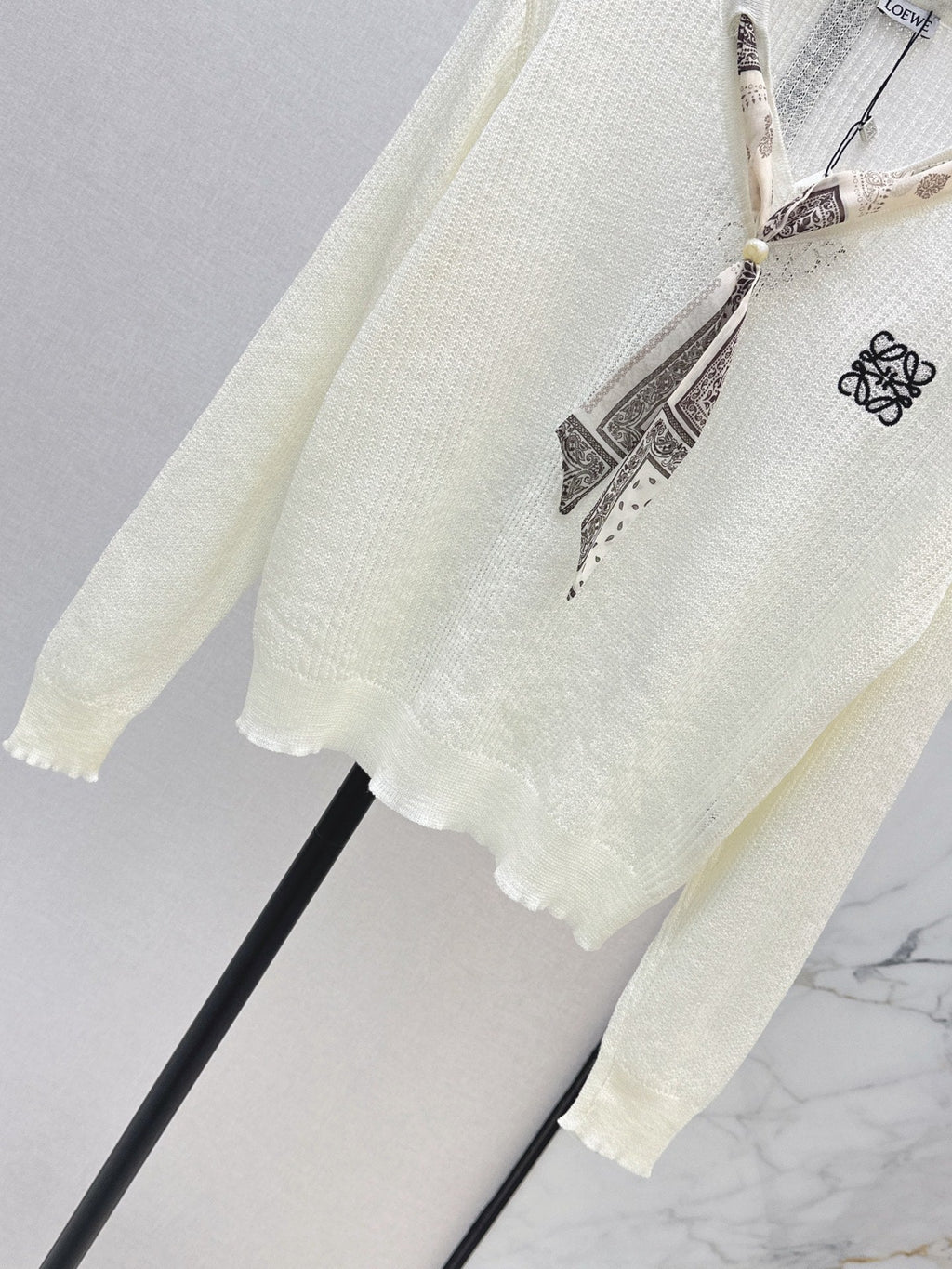 26FW New Long-Sleeved Knit Top with Scarf-Tie Detail 🤍