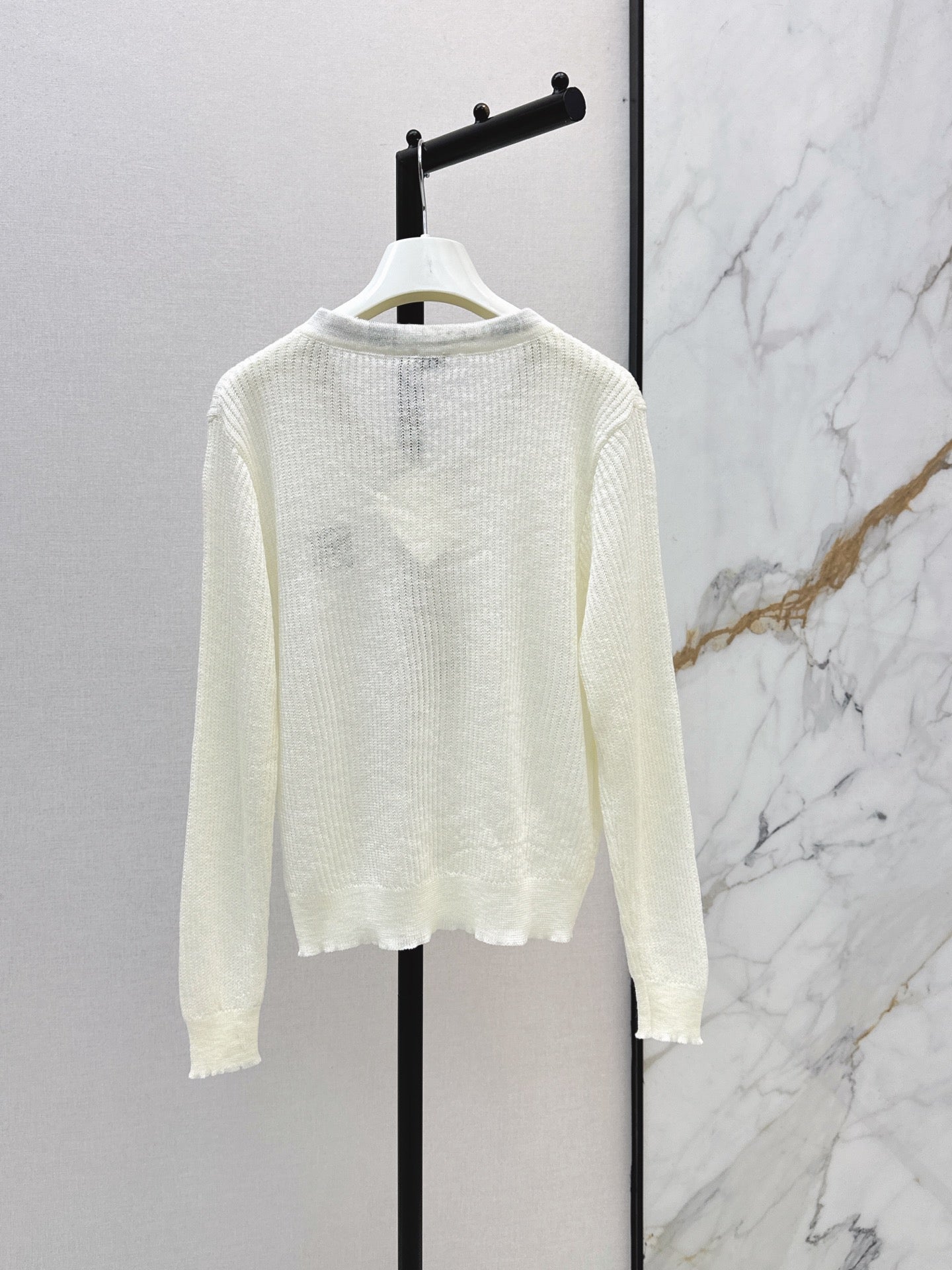 26FW New Long-Sleeved Knit Top with Scarf-Tie Detail 🤍