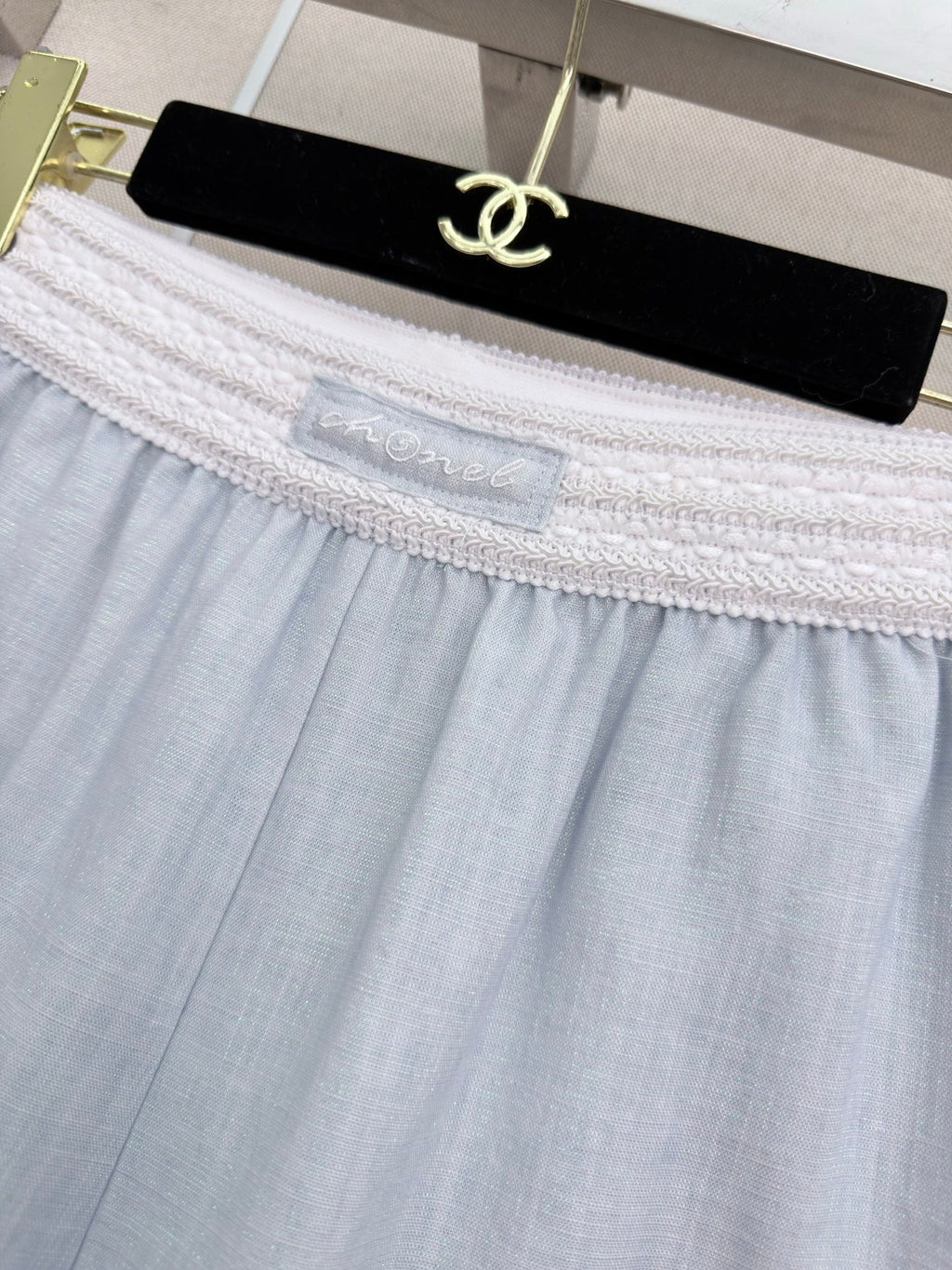 26FW New Elastic-Waist Shorts