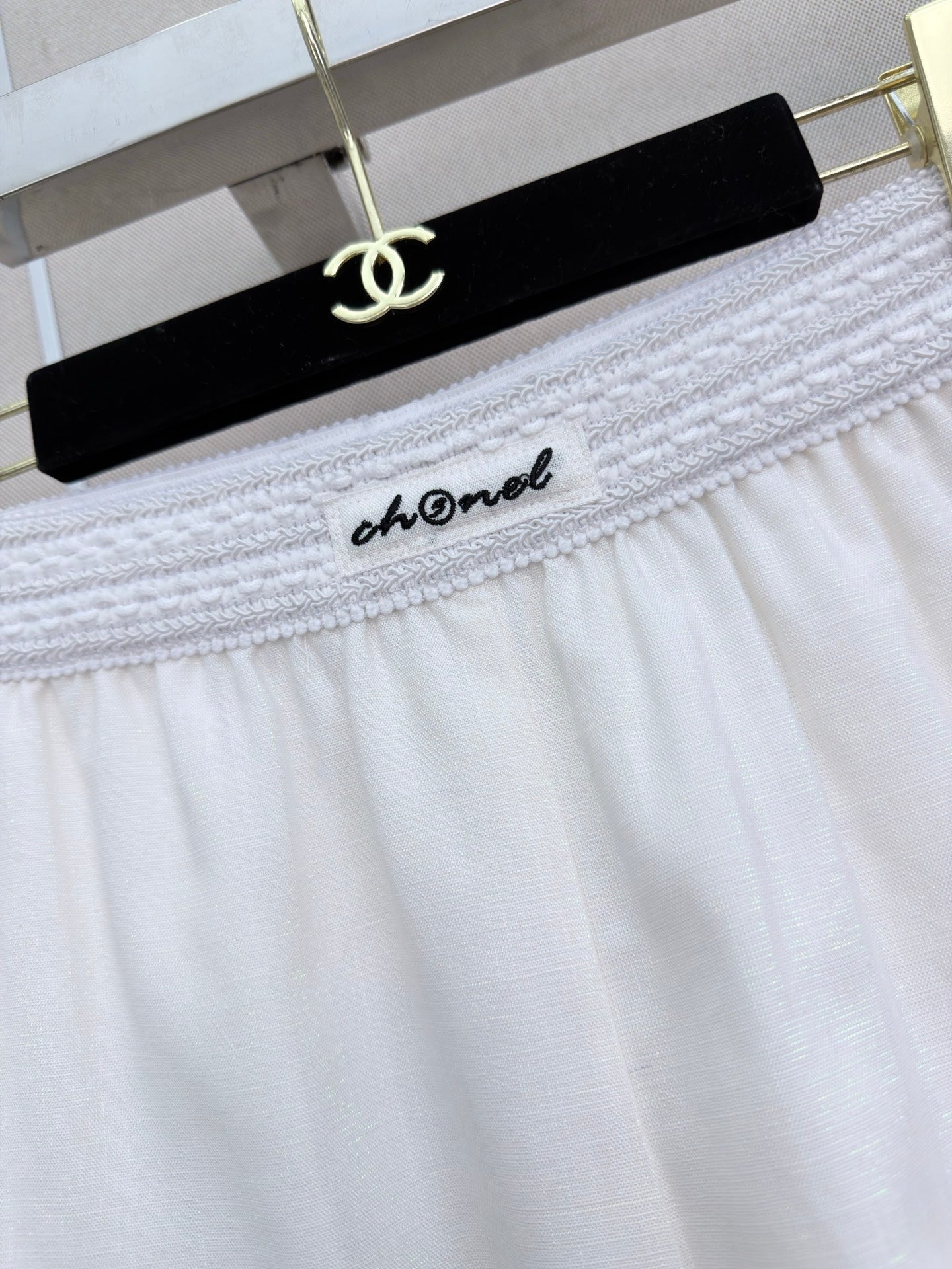 26FW New Elastic-Waist Shorts