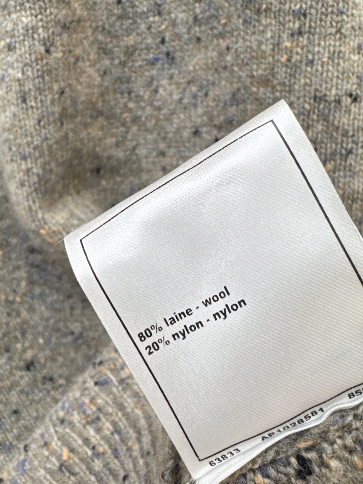 🔥Highest Quality🔥 26FW New Métiers d'Art Collection: Grey heathered pullover sweater featuring 3D camellia shoulder detailing 🩶