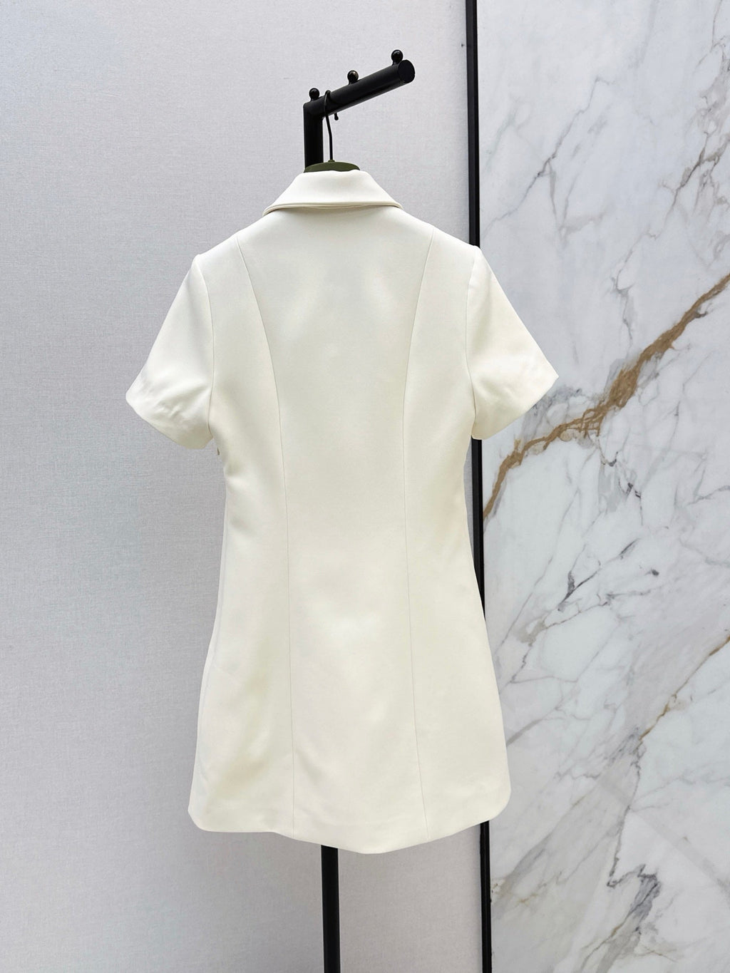 🔥Highest Quality🔥 26FW New Lapel Dress with Metal Buckle 🤍
