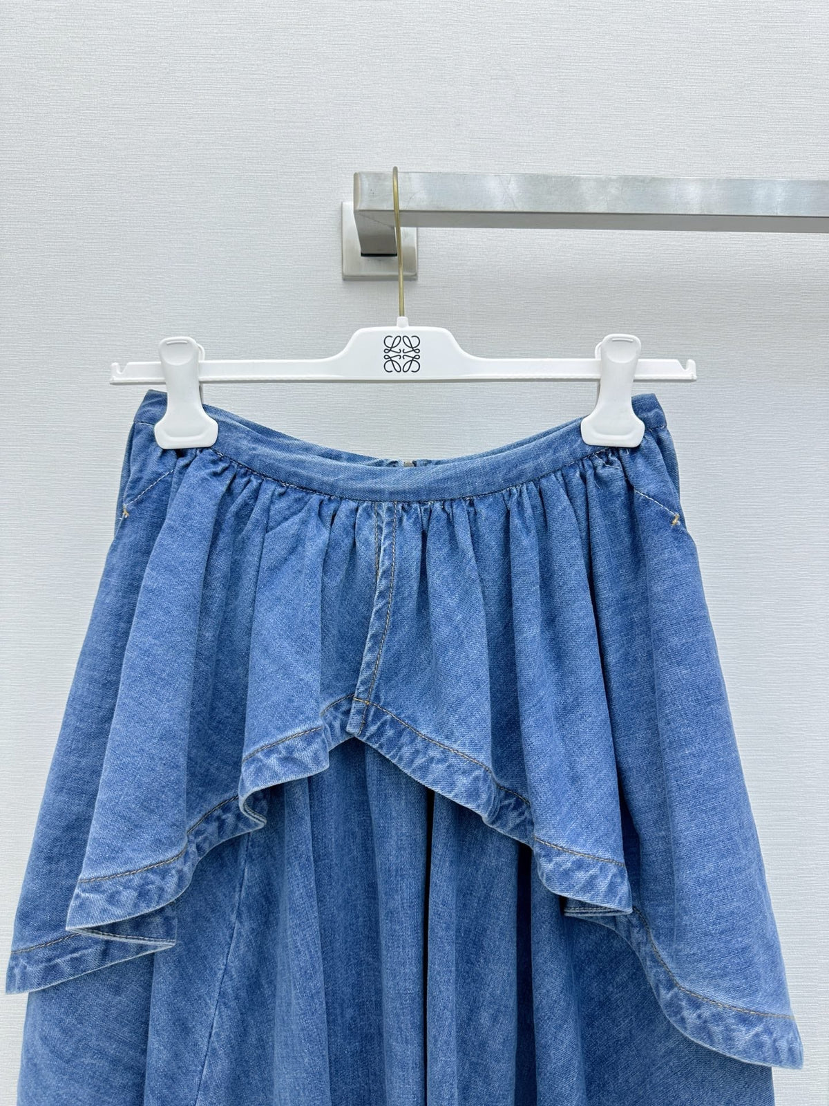 26FW New Asymmetrical Denim Skirt with Ruffled Trim 🩵