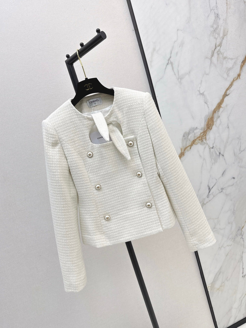 26FW New Knitted Jacket with Rabbit Ear Tie Detail 🤍
