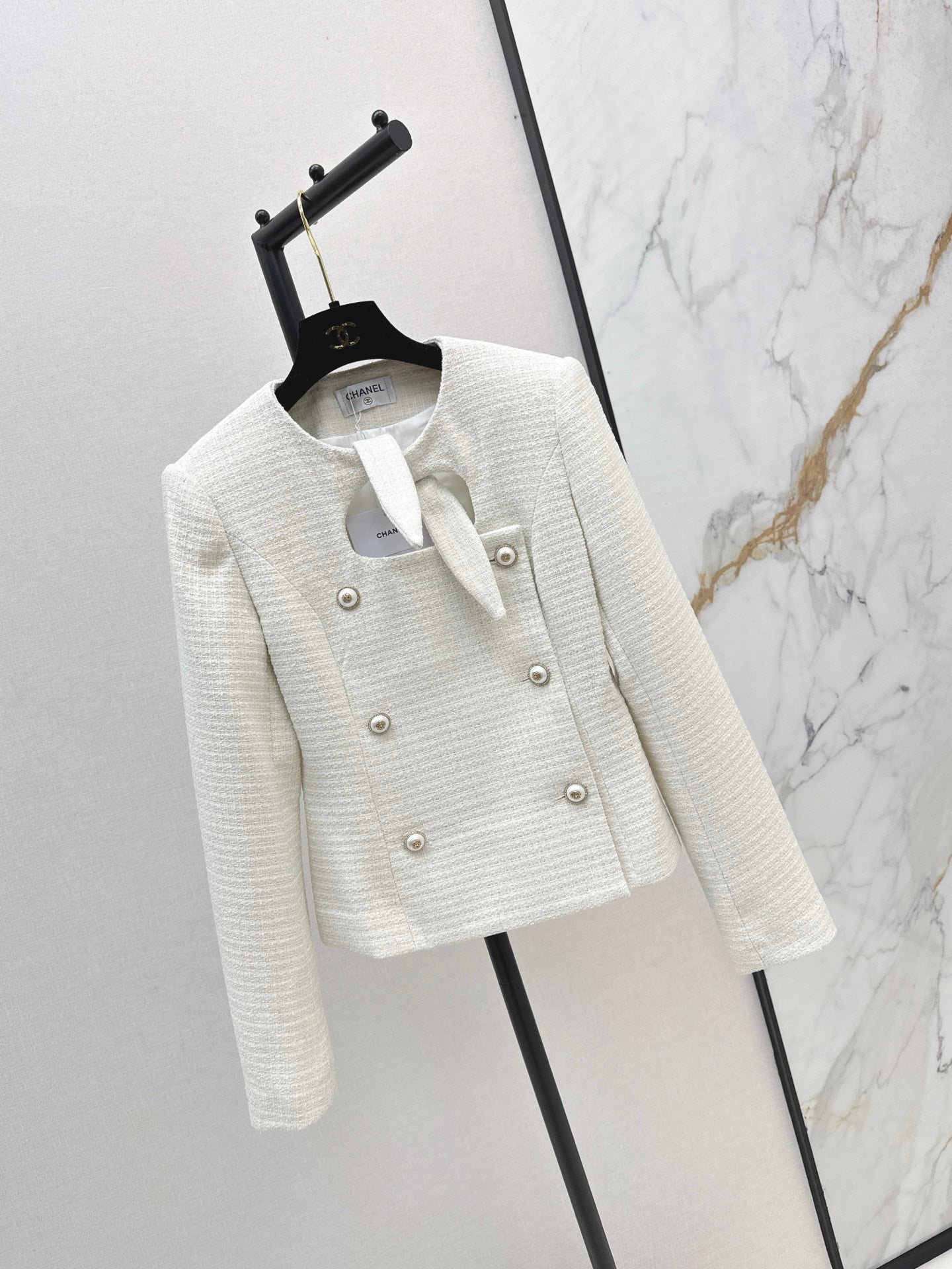 26FW New Knitted Jacket with Rabbit Ear Tie Detail 🤍