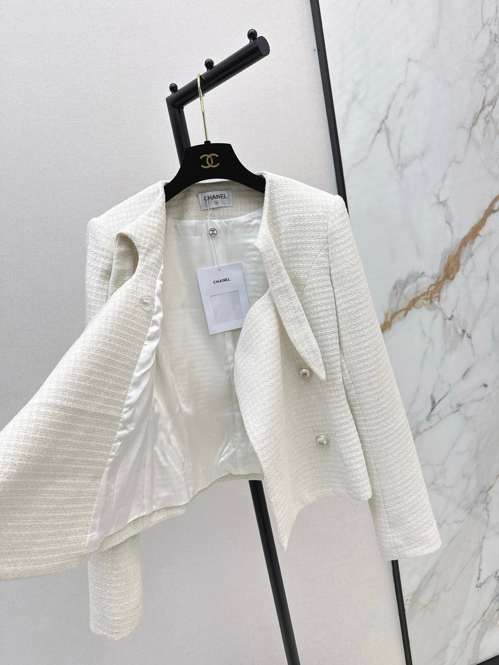 26FW New Knitted Jacket with Rabbit Ear Tie Detail 🤍